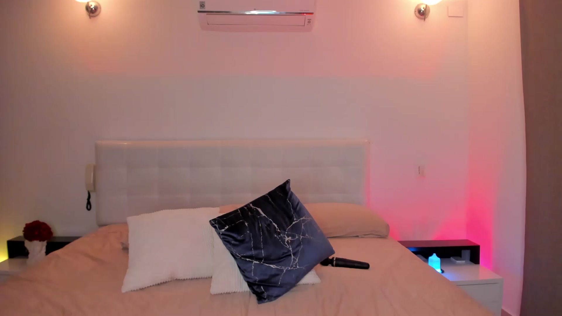 Gallery image thumbnail from Lore_23's myfreecams stream on, 07/27/2023, 07:30 image 8 of 20