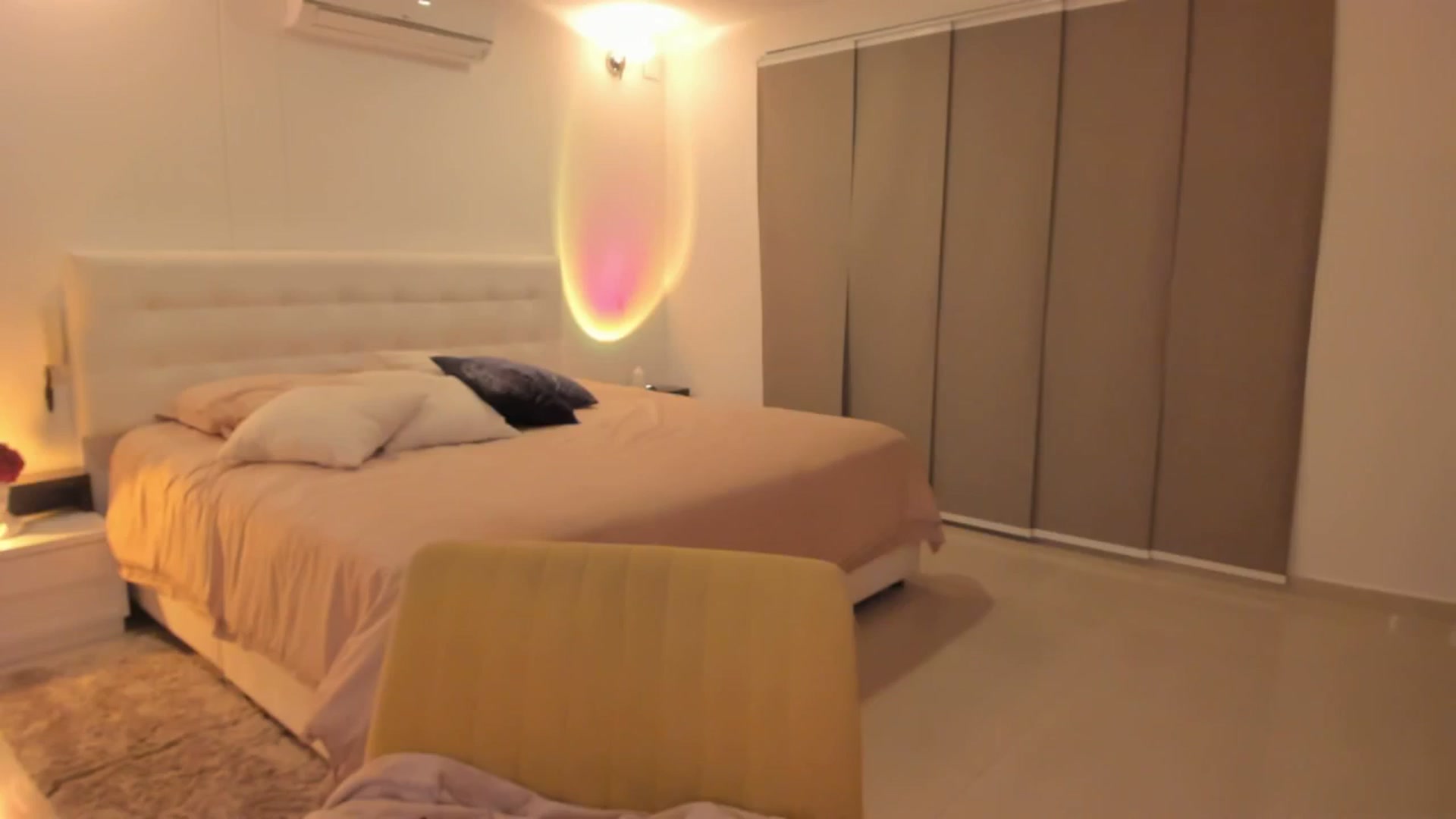 Gallery image thumbnail from Lore_23's myfreecams stream on, 07/29/2023, 08:29 image 11 of 20