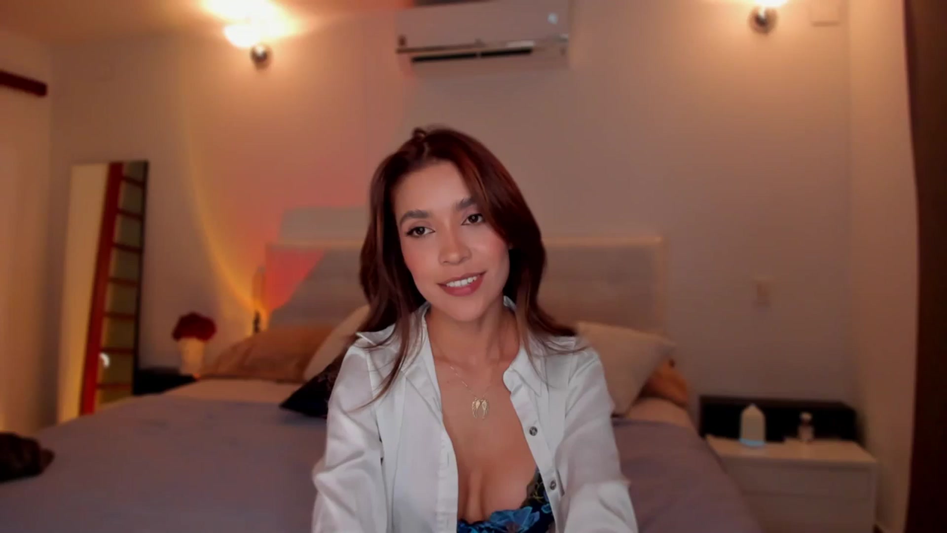 Gallery image thumbnail from Lore_23's myfreecams stream on, 08/23/2023, 02:42 image 16 of 20