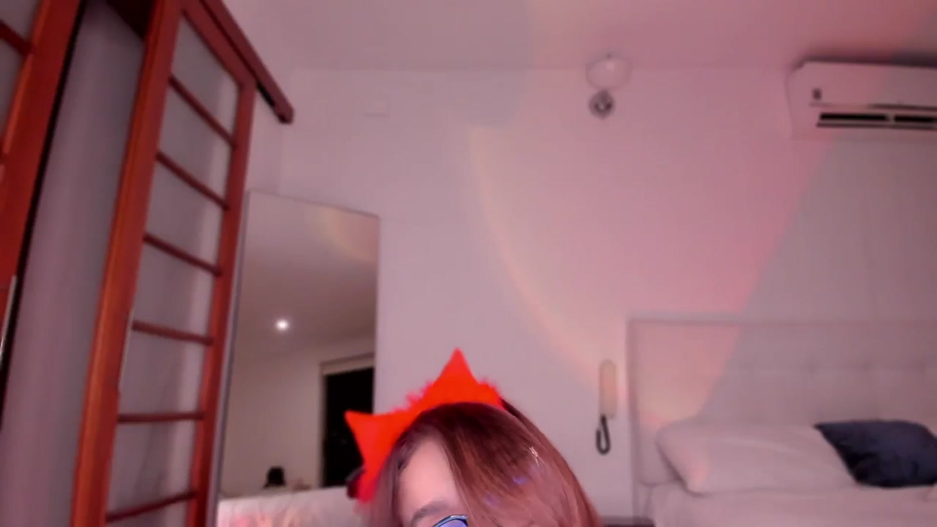 Gallery image thumbnail from Lore_23's myfreecams stream on, 10/14/2023, 06:24 image 16 of 20
