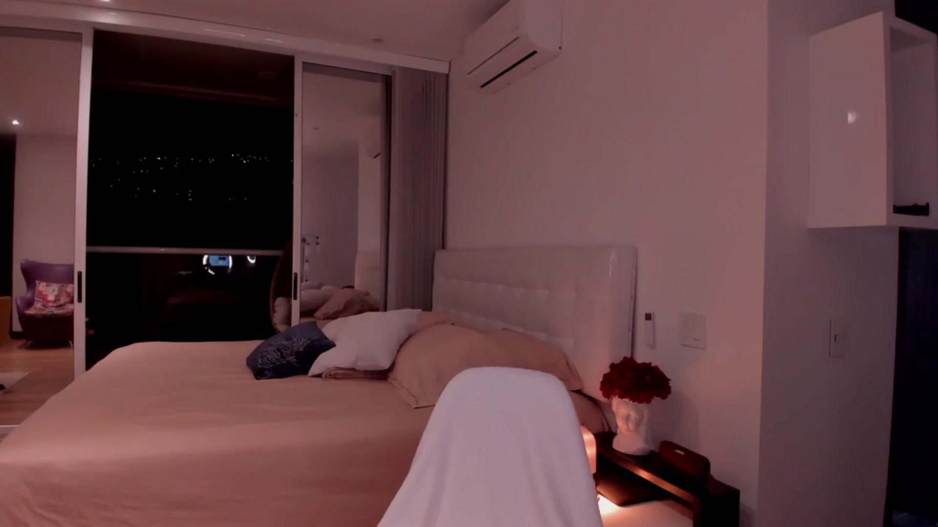 Gallery image thumbnail from Lore_23's myfreecams stream on, 11/14/2023, 01:43 image 19 of 20