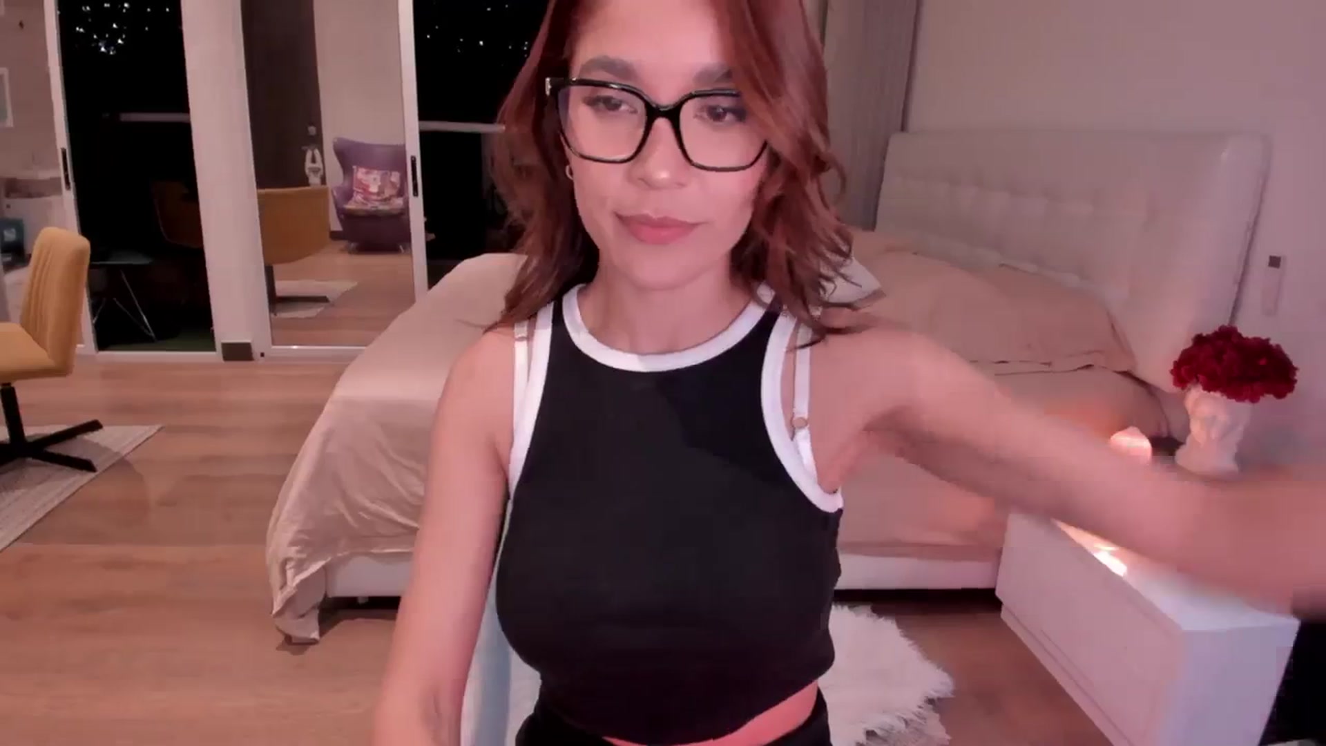 Gallery image thumbnail from Lore_23's myfreecams stream on, 11/14/2023, 03:28 image 8 of 20