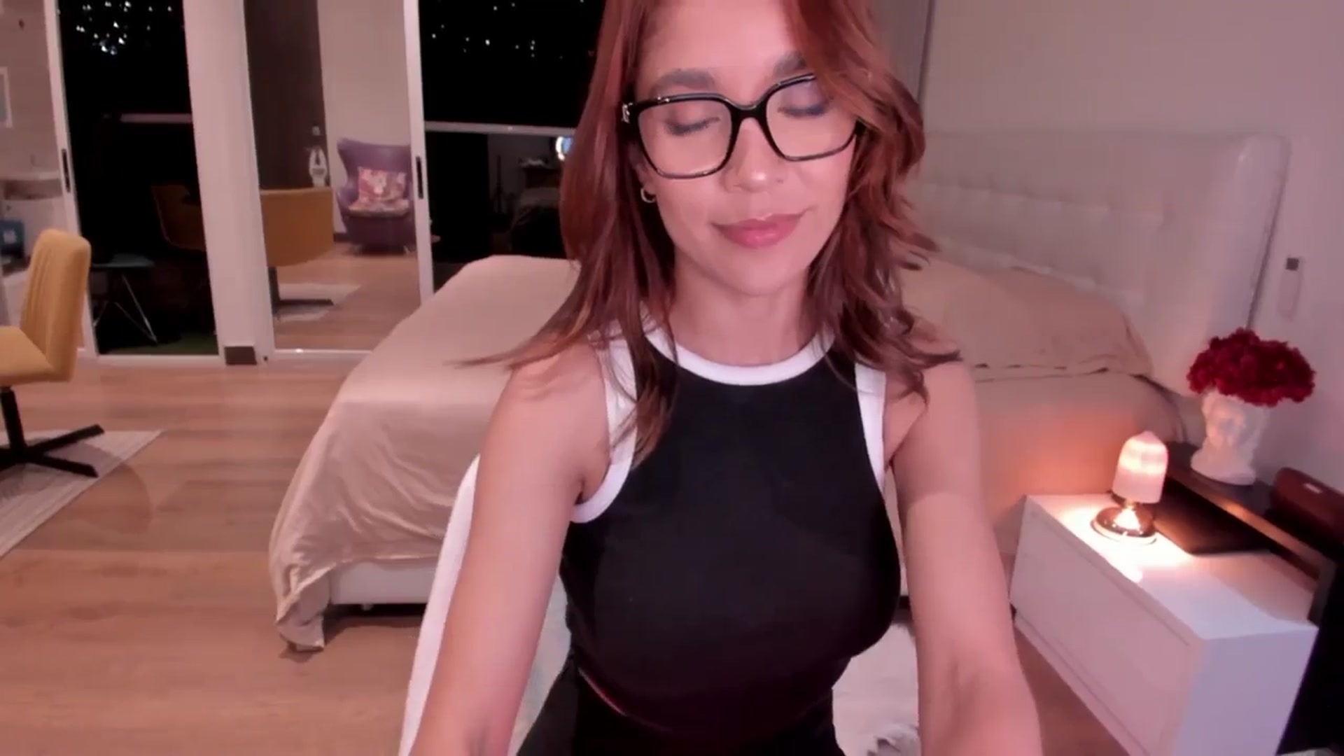 Gallery image thumbnail from Lore_23's myfreecams stream on, 11/14/2023, 03:28 image 6 of 20
