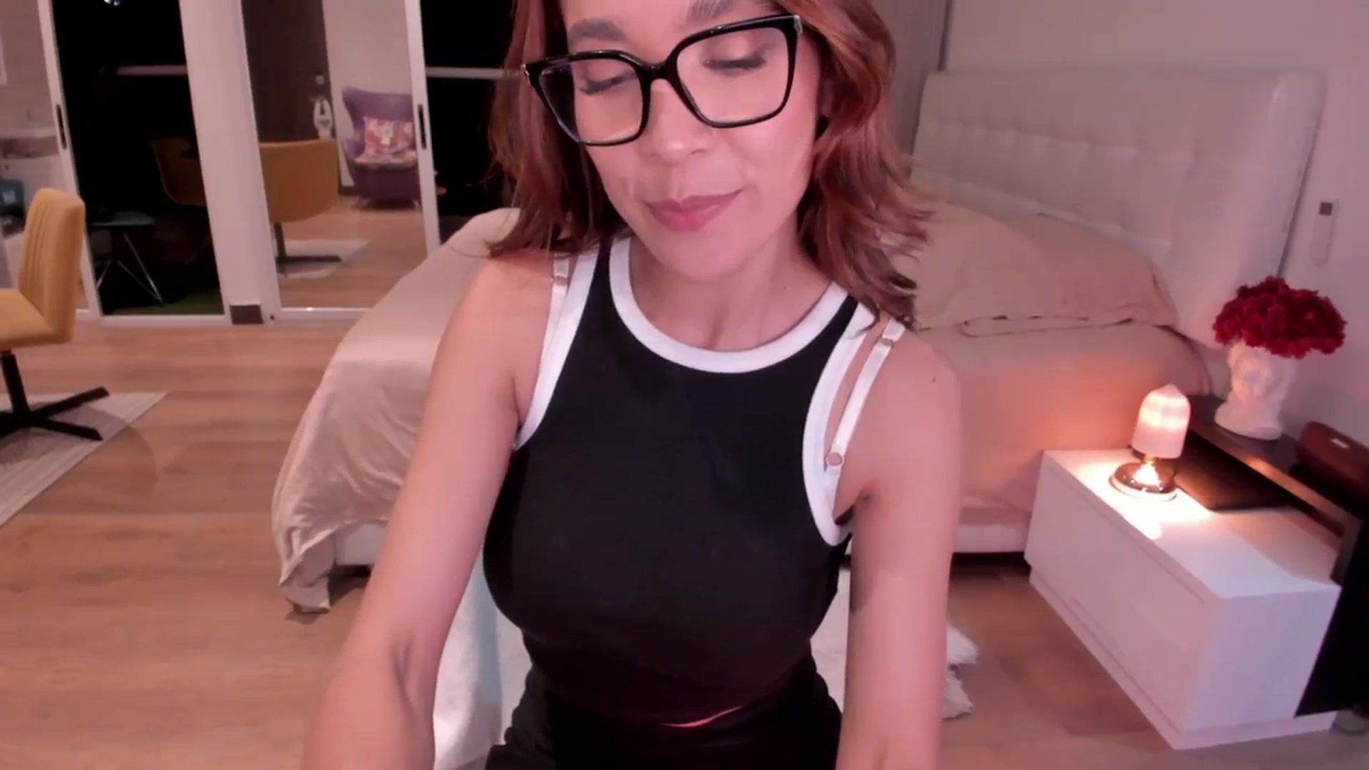 Gallery image thumbnail from Lore_23's myfreecams stream on, 11/14/2023, 03:28 image 11 of 20