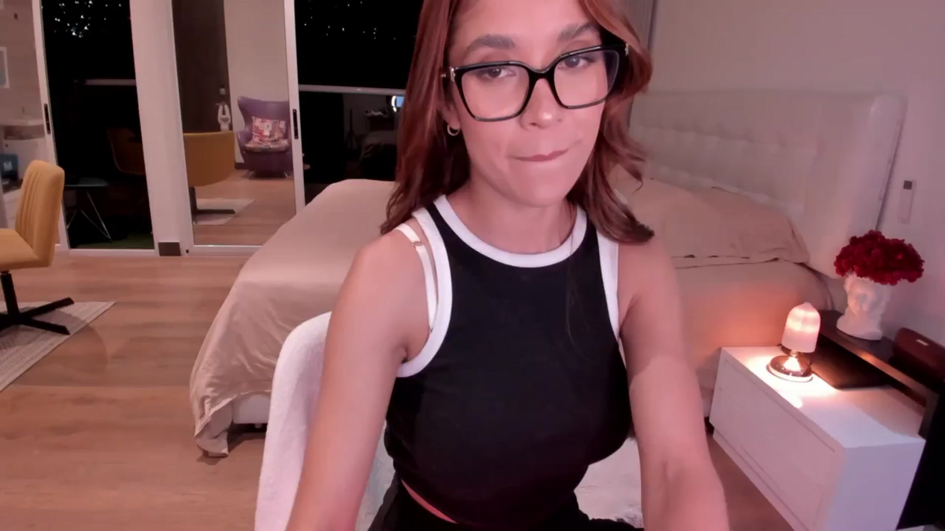 Gallery image thumbnail from Lore_23's myfreecams stream on, 11/14/2023, 03:28 image 4 of 20