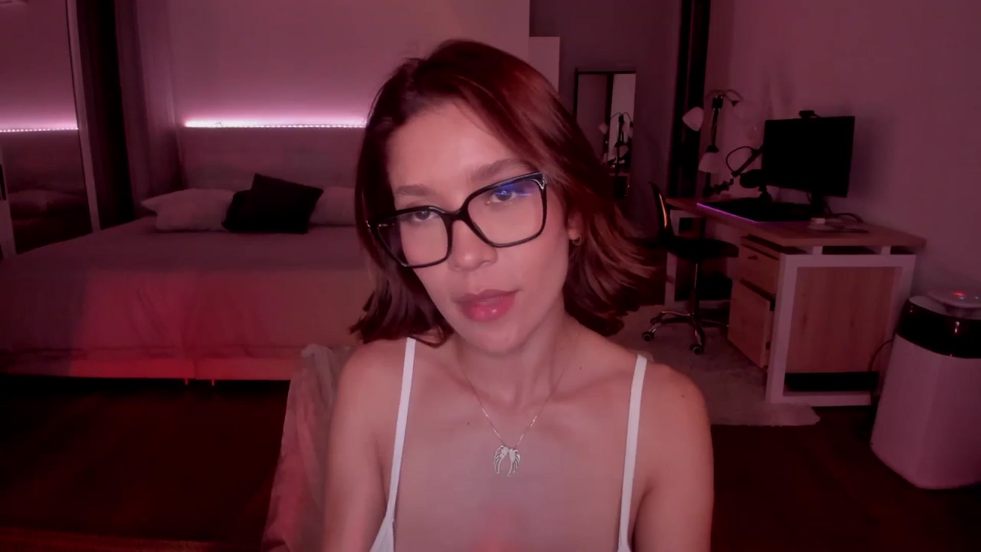 Gallery image thumbnail from Lore_23's myfreecams stream on, 12/03/2023, 03:32 image 7 of 20