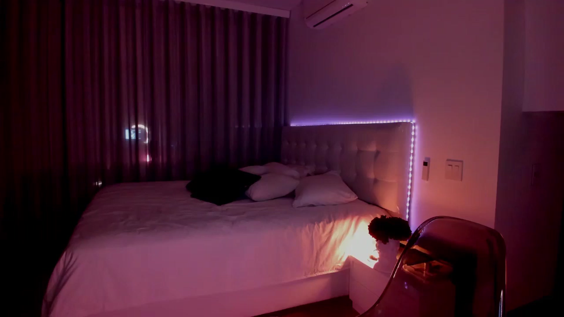 Gallery image thumbnail from Lore_23's myfreecams stream on, 12/22/2023, 08:21 image 5 of 20