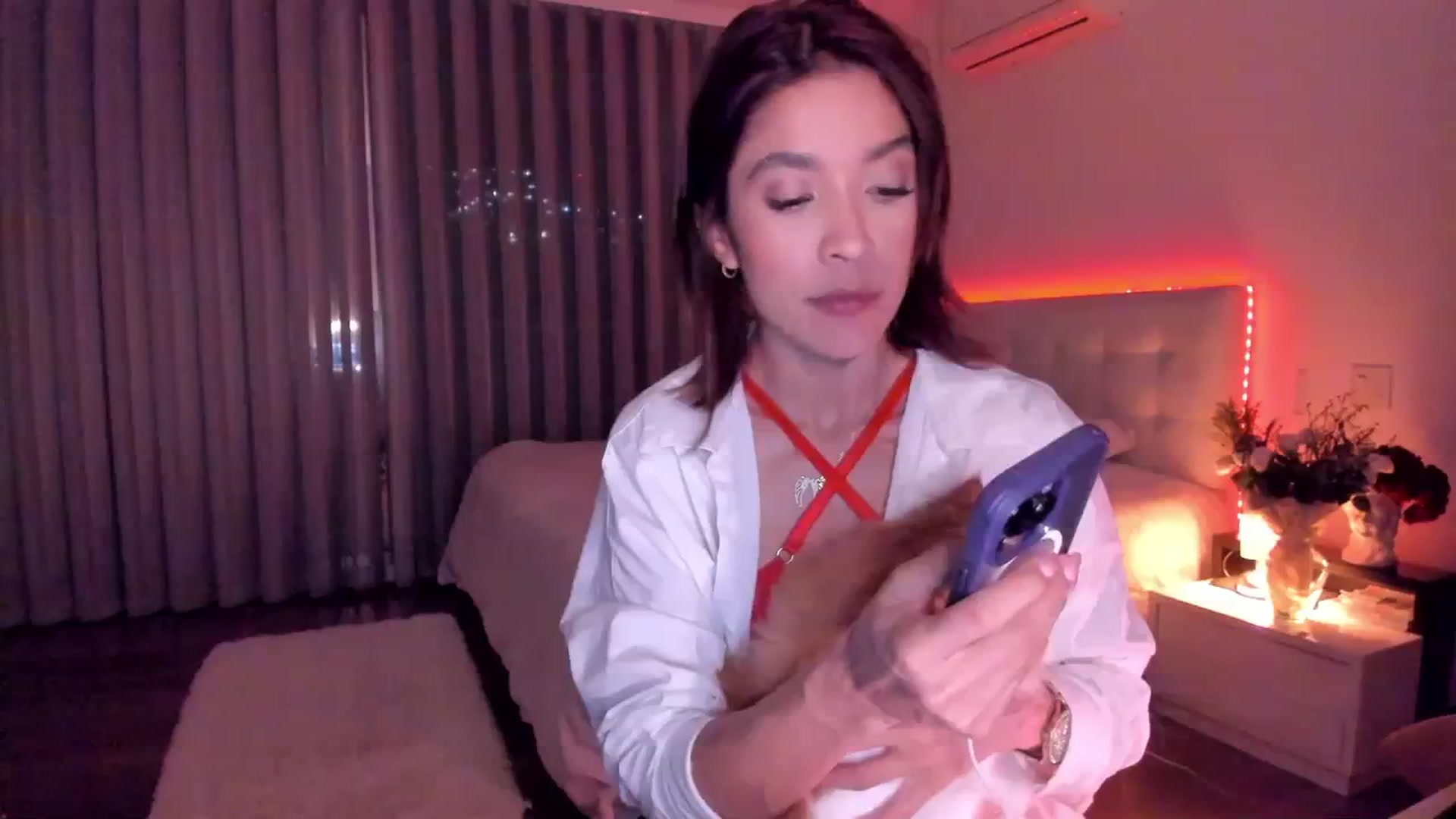 Gallery image thumbnail from Lore_23's myfreecams stream on, 02/15/2024, 09:53 image 1 of 20