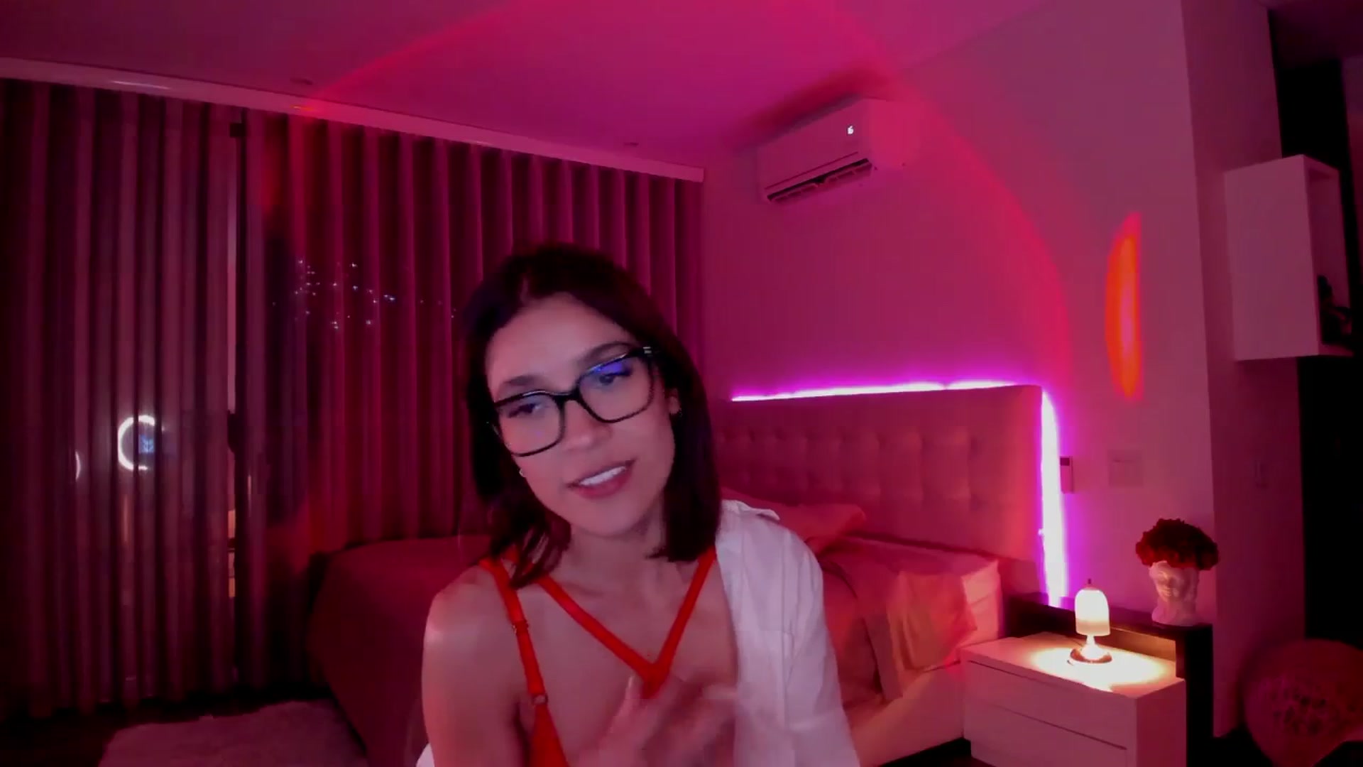 Gallery image thumbnail from Lore_23's myfreecams stream on, 04/01/2024, 05:14 image 20 of 20
