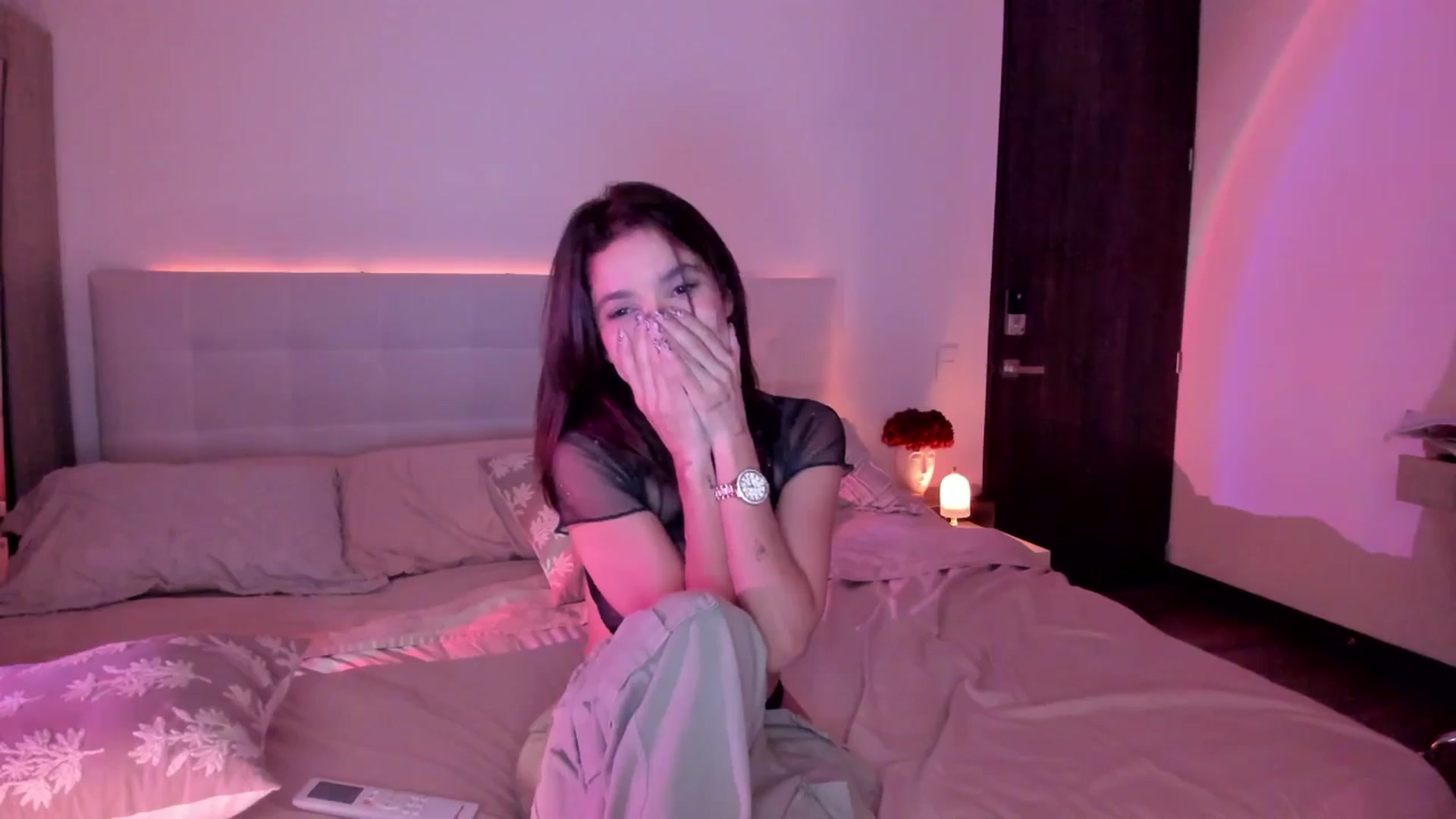 Gallery image thumbnail from Lore_23's myfreecams stream on, 05/30/2024, 06:30 image 7 of 20