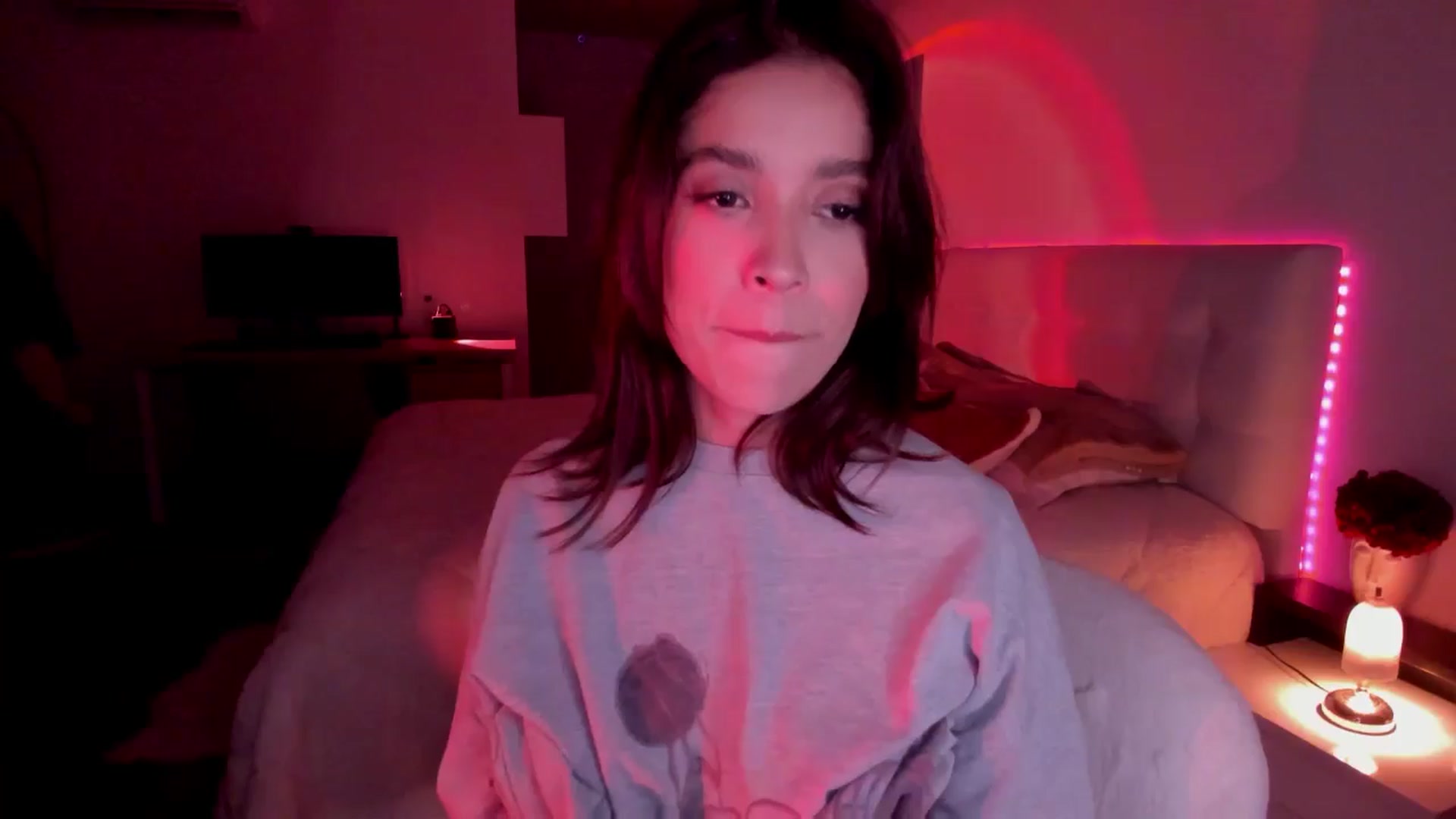 Gallery image thumbnail from Lore_23's myfreecams stream on, 06/08/2024, 09:16 image 5 of 20