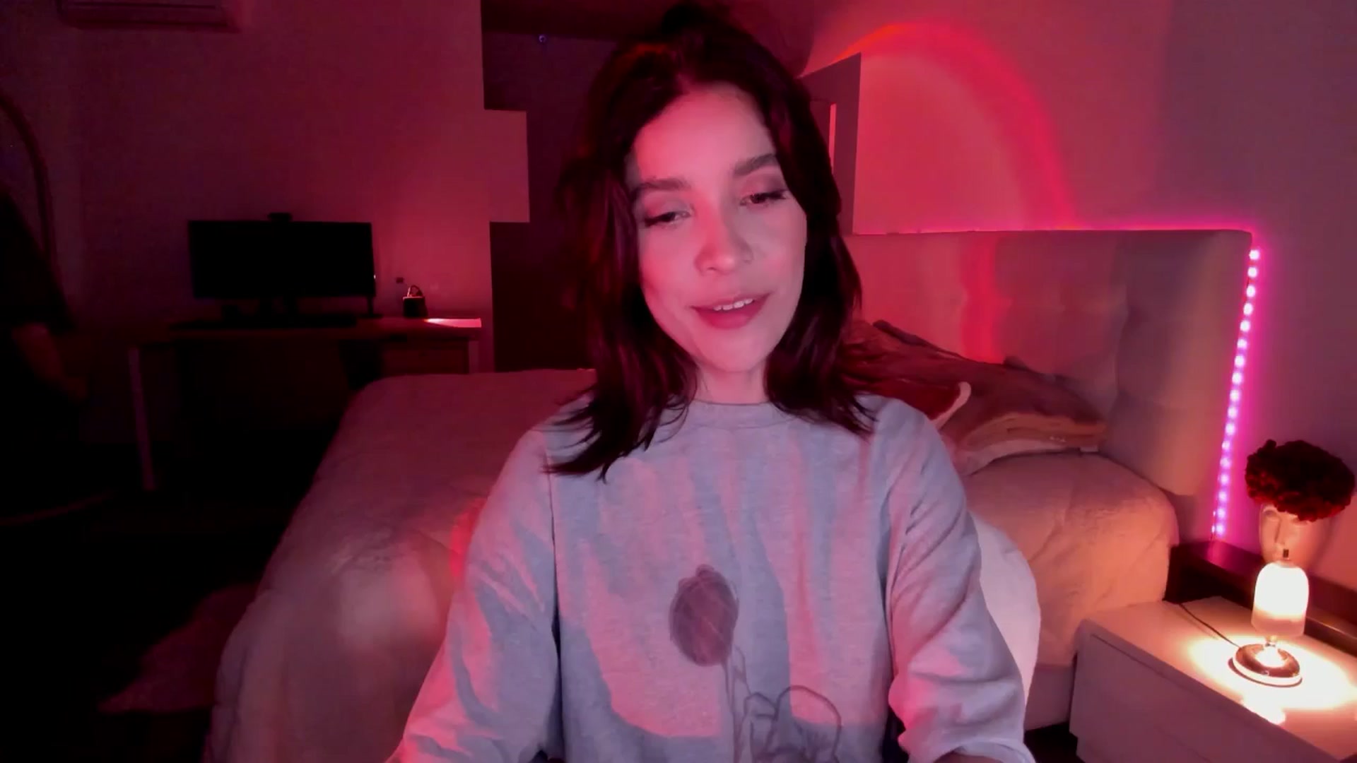 Gallery image thumbnail from Lore_23's myfreecams stream on, 06/08/2024, 09:16 image 4 of 20