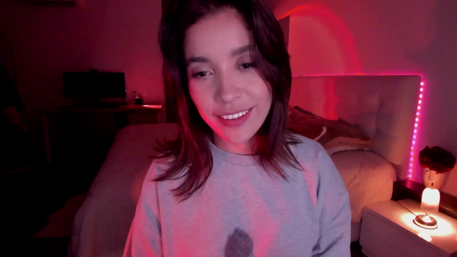 Gallery image thumbnail from Lore_23's myfreecams stream on, 06/08/2024, 09:16 image 6 of 20