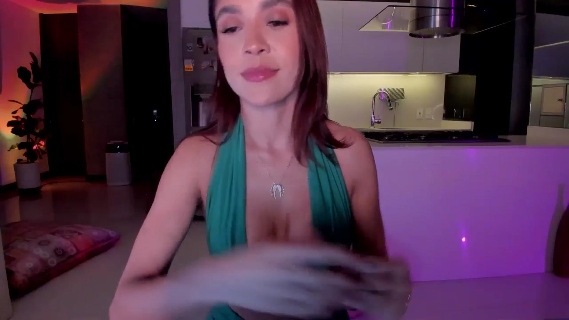 Gallery image thumbnail from Lore_23's myfreecams stream on, 08/12/2024, 04:27 image 10 of 20