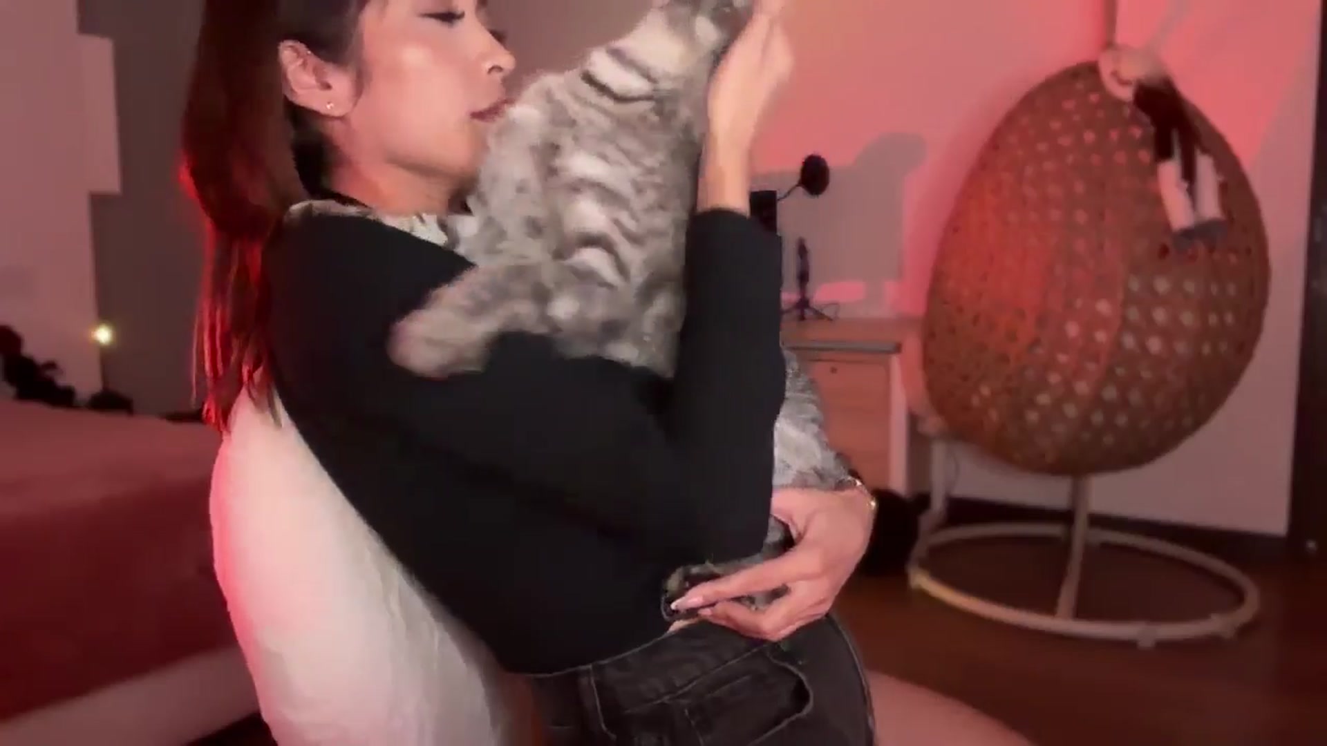 Gallery image thumbnail from Lore_23's myfreecams stream on, 10/30/2024, 08:13 image 5 of 20