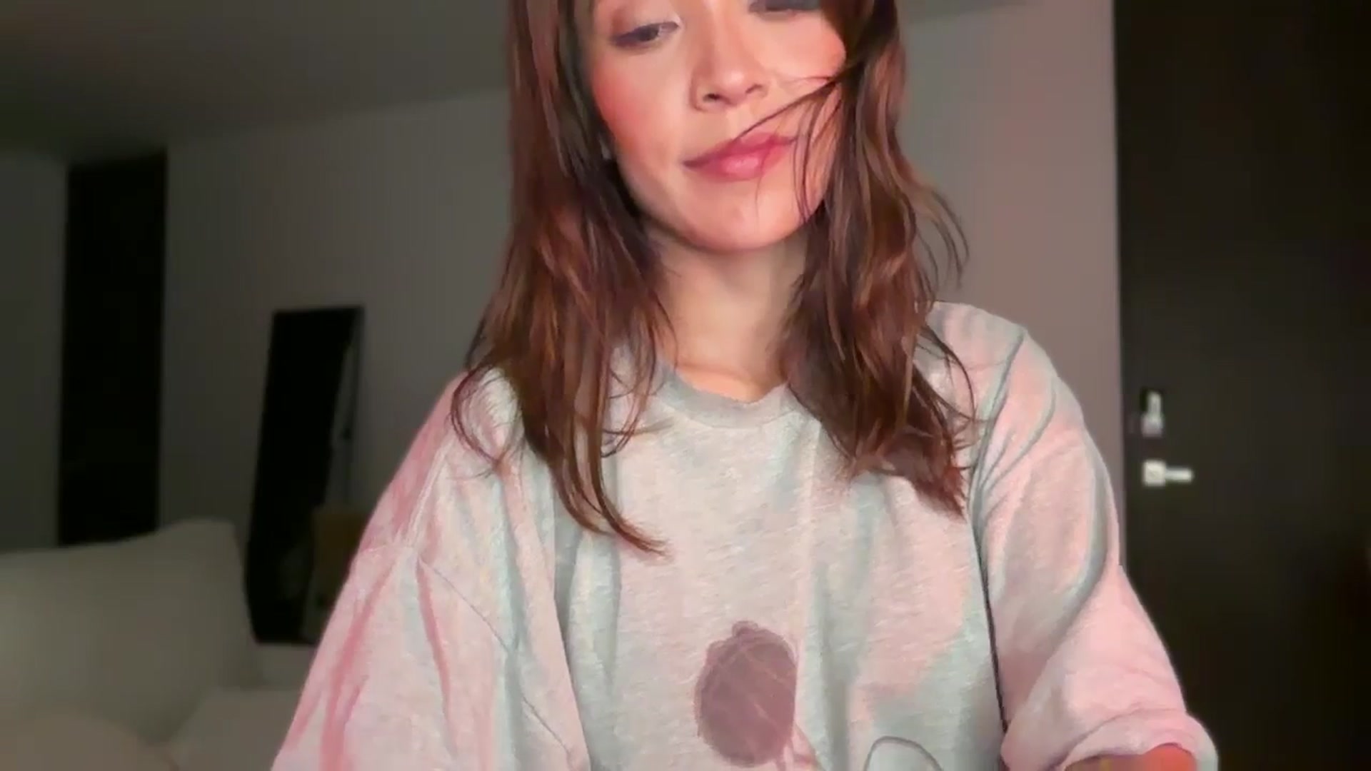 Gallery image thumbnail from Lore_23's myfreecams stream on, 02/02/2025, 05:04 image 3 of 20