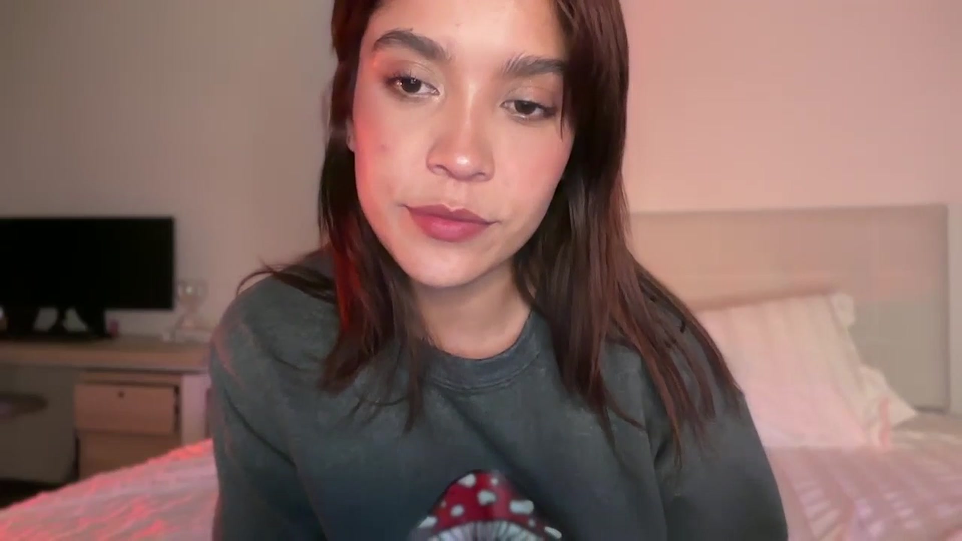 Gallery image thumbnail from Lore_23's myfreecams stream on, 03/22/2025, 11:31 image 6 of 20