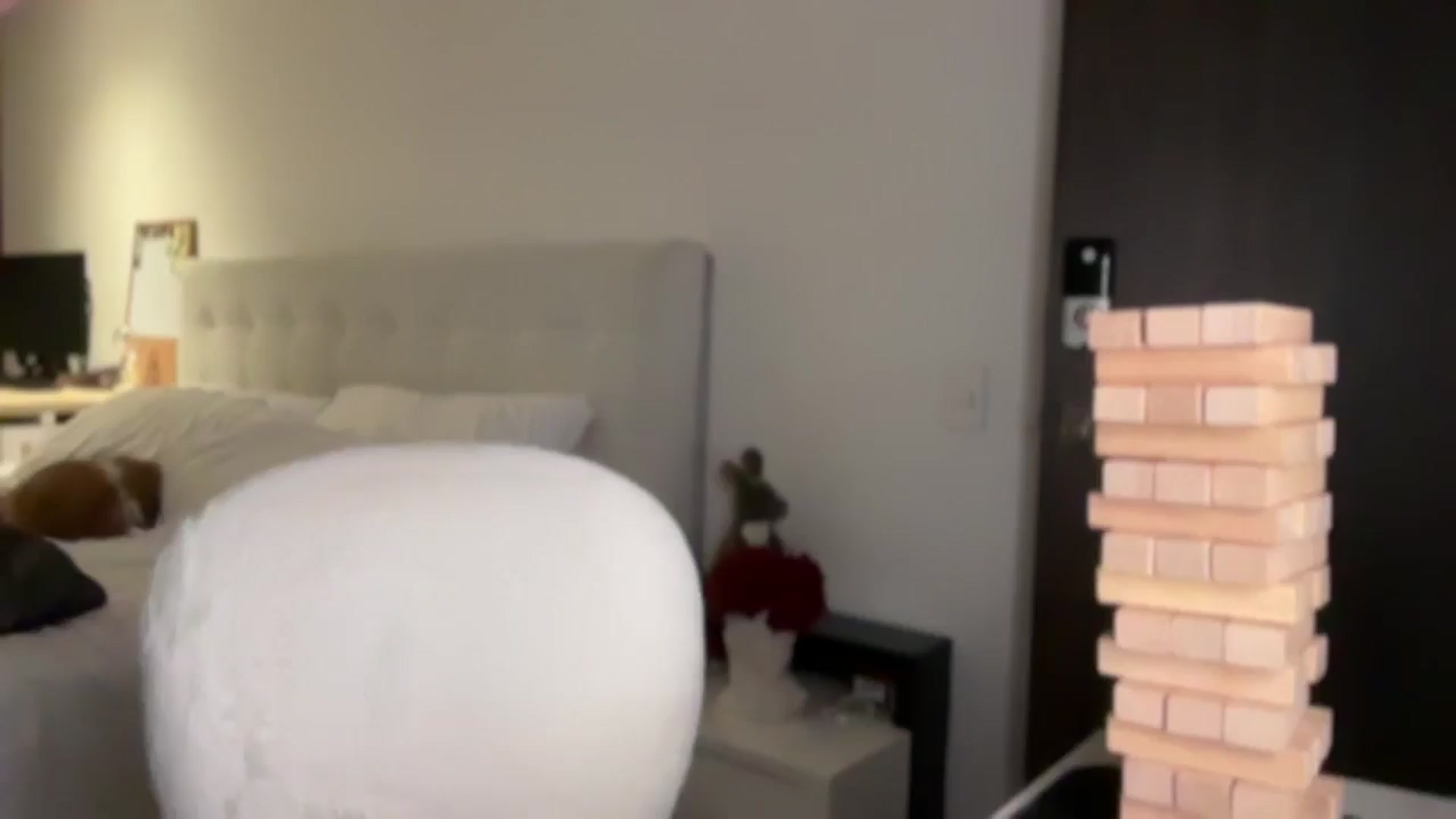 Gallery image thumbnail from Lore_23's myfreecams stream on, 05/27/2025, 05:07 image 17 of 20