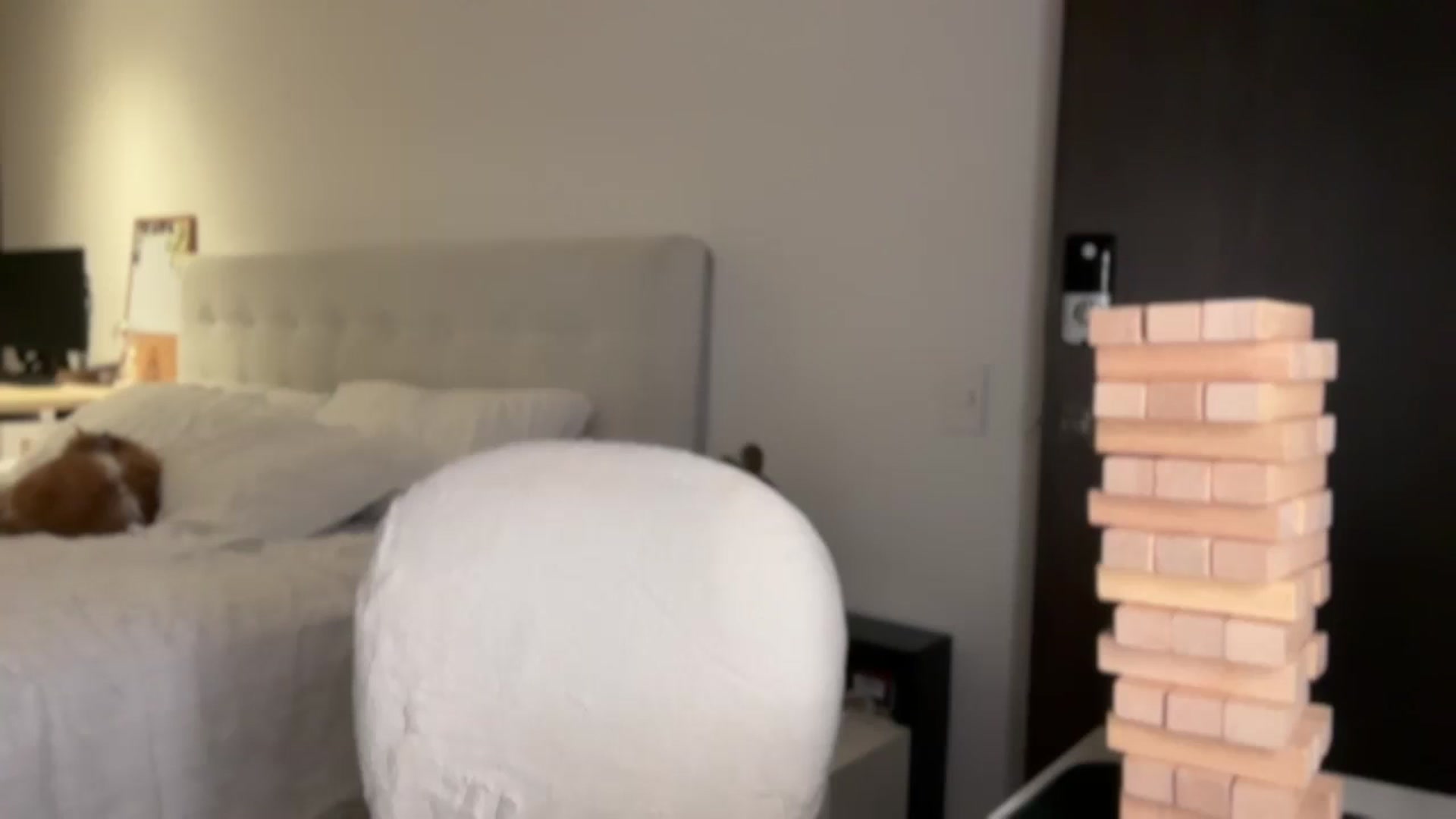 Gallery image thumbnail from Lore_23's myfreecams stream on, 05/27/2025, 05:07 image 18 of 20