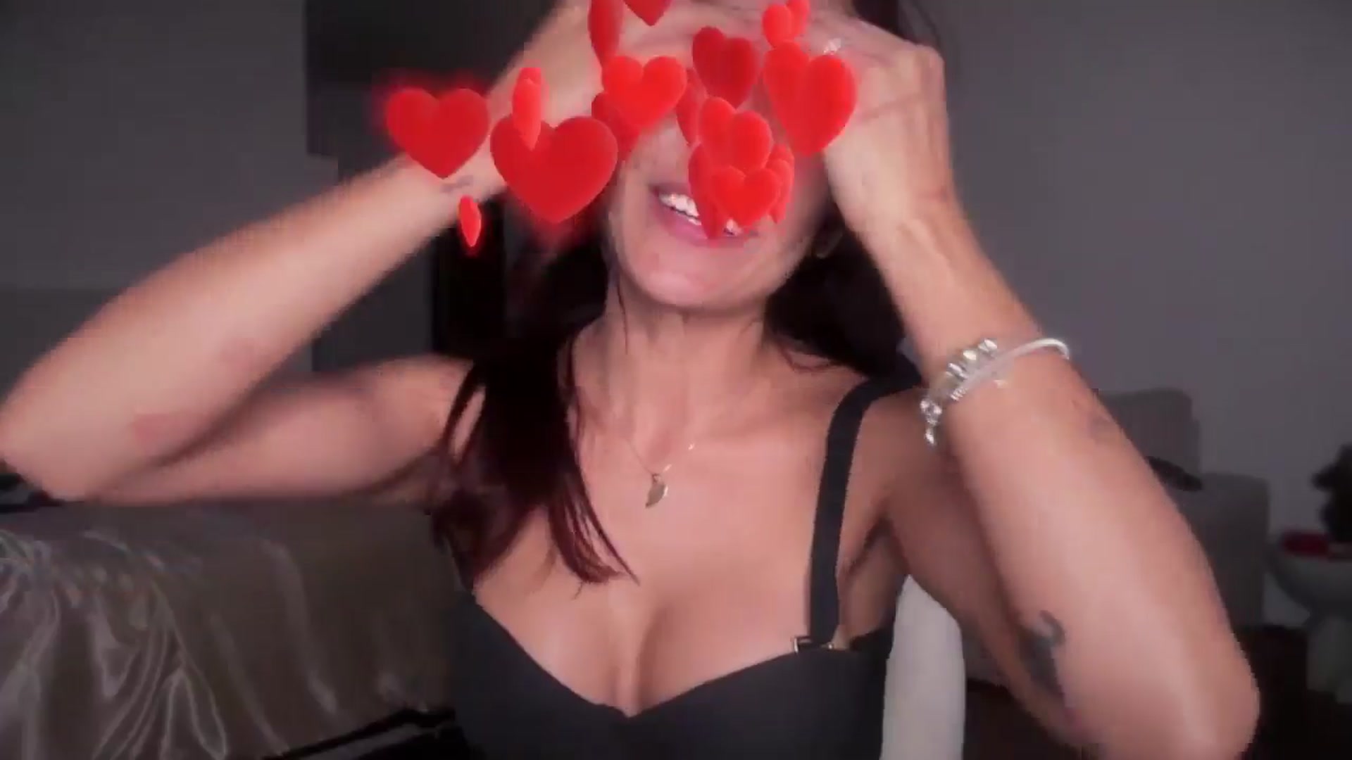 Gallery image thumbnail from Lore_23's myfreecams stream on, 09/05/2025, 04:52 image 19 of 20
