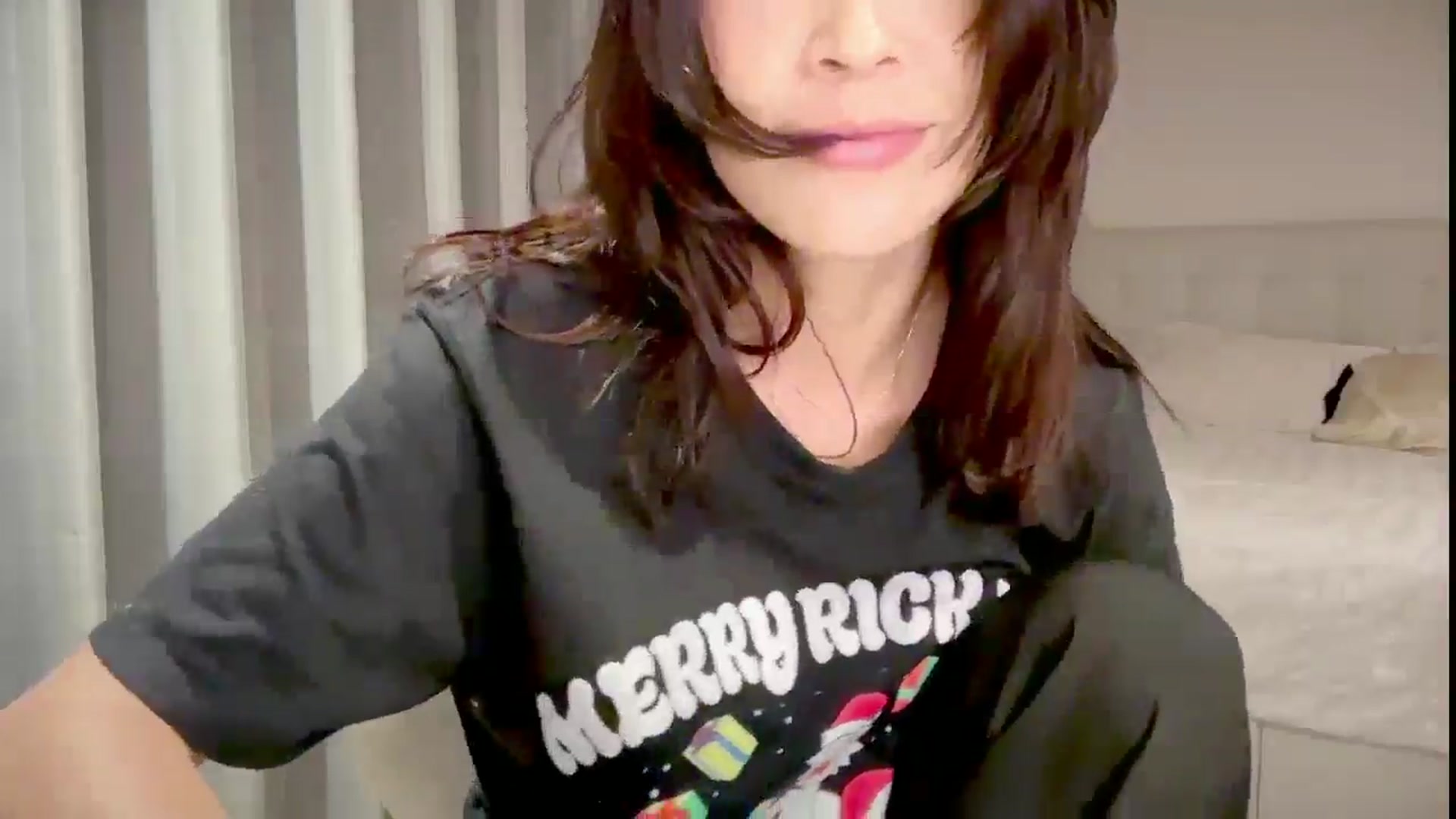 Gallery image thumbnail from Lore_23's myfreecams stream on, 01/21/2026, 03:40 image 3 of 20