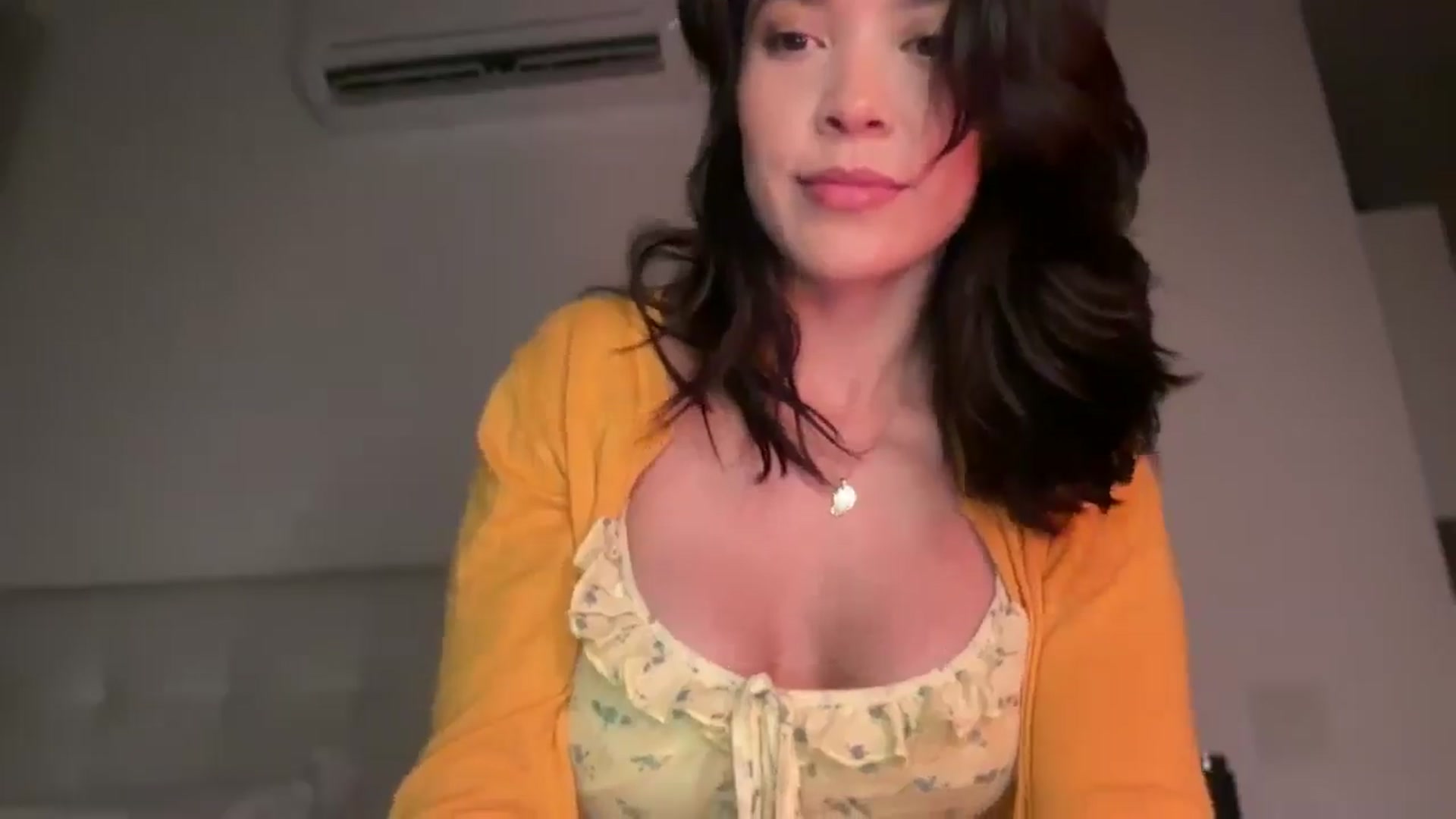 Gallery image thumbnail from Lore_23's myfreecams stream on, 01/30/2026, 08:22 image 3 of 20