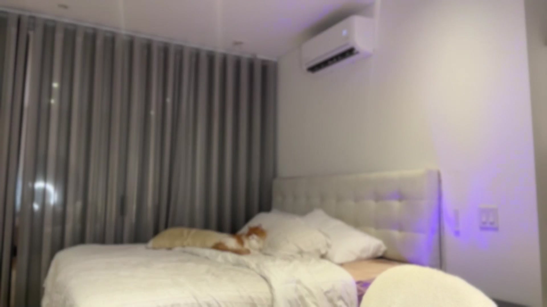 Gallery image thumbnail from Lore_23's myfreecams stream on, 05/01/2026, 04:29 image 14 of 20