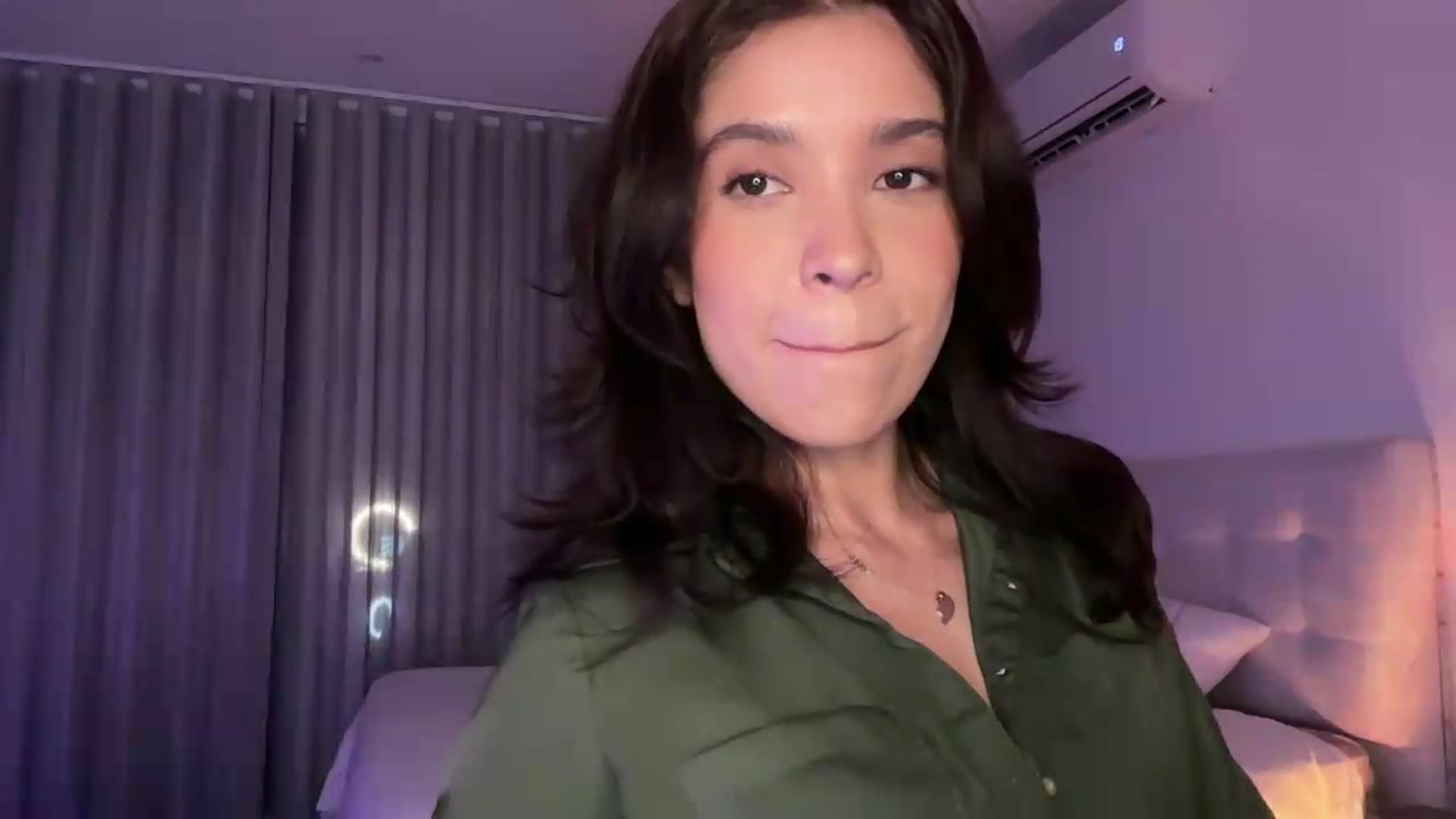 Gallery image thumbnail from Lore_23's myfreecams stream on, 05/15/2026, 04:08 image 4 of 20