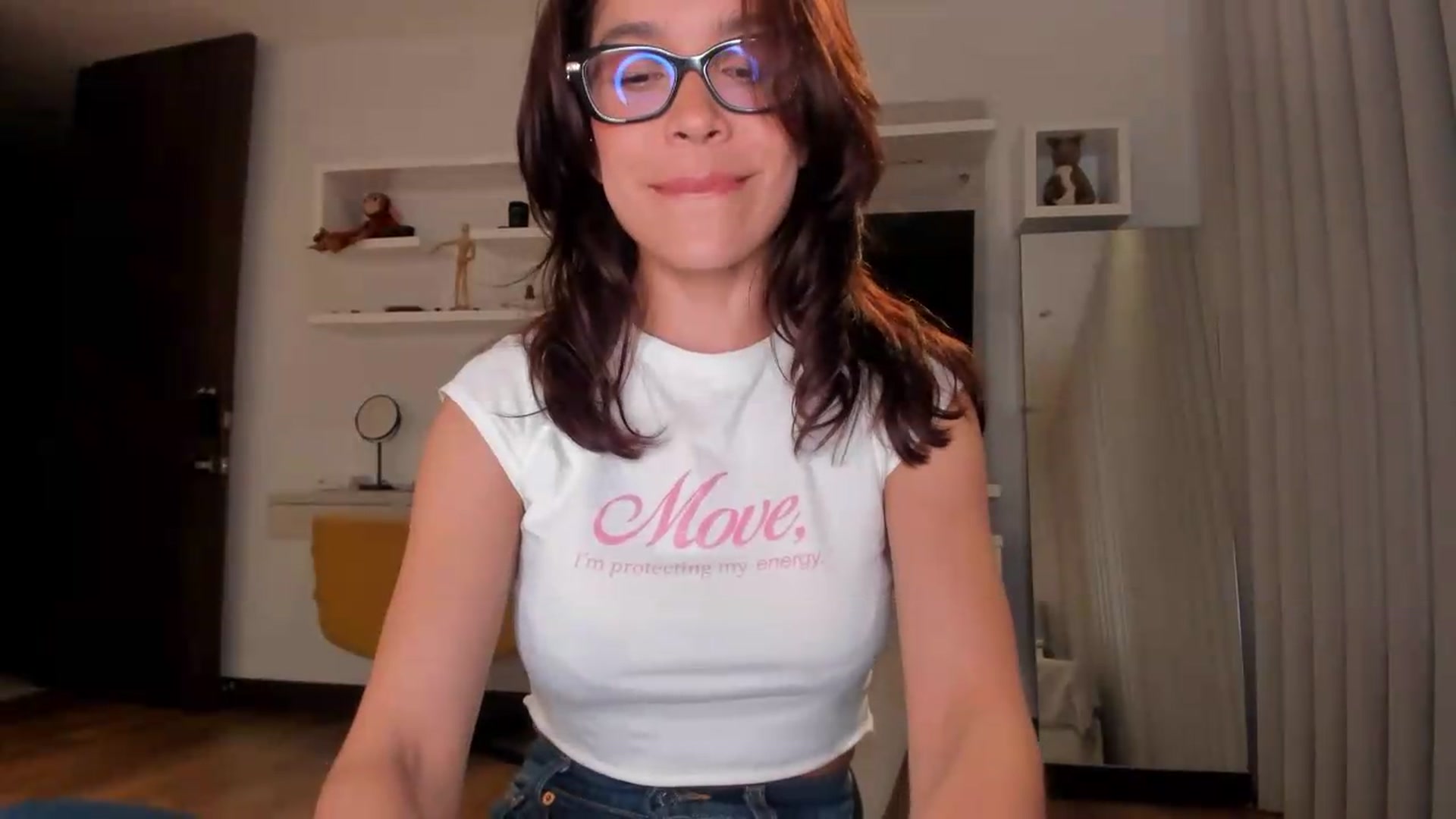 Gallery image thumbnail from Lore_23's myfreecams stream on, 07/01/2026, 06:02 image 13 of 20