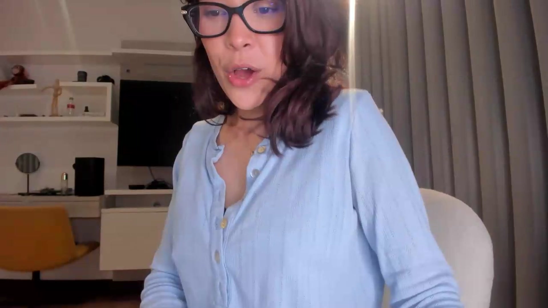 Gallery image thumbnail from Lore_23's myfreecams stream on, 07/06/2026, 05:28 image 10 of 20