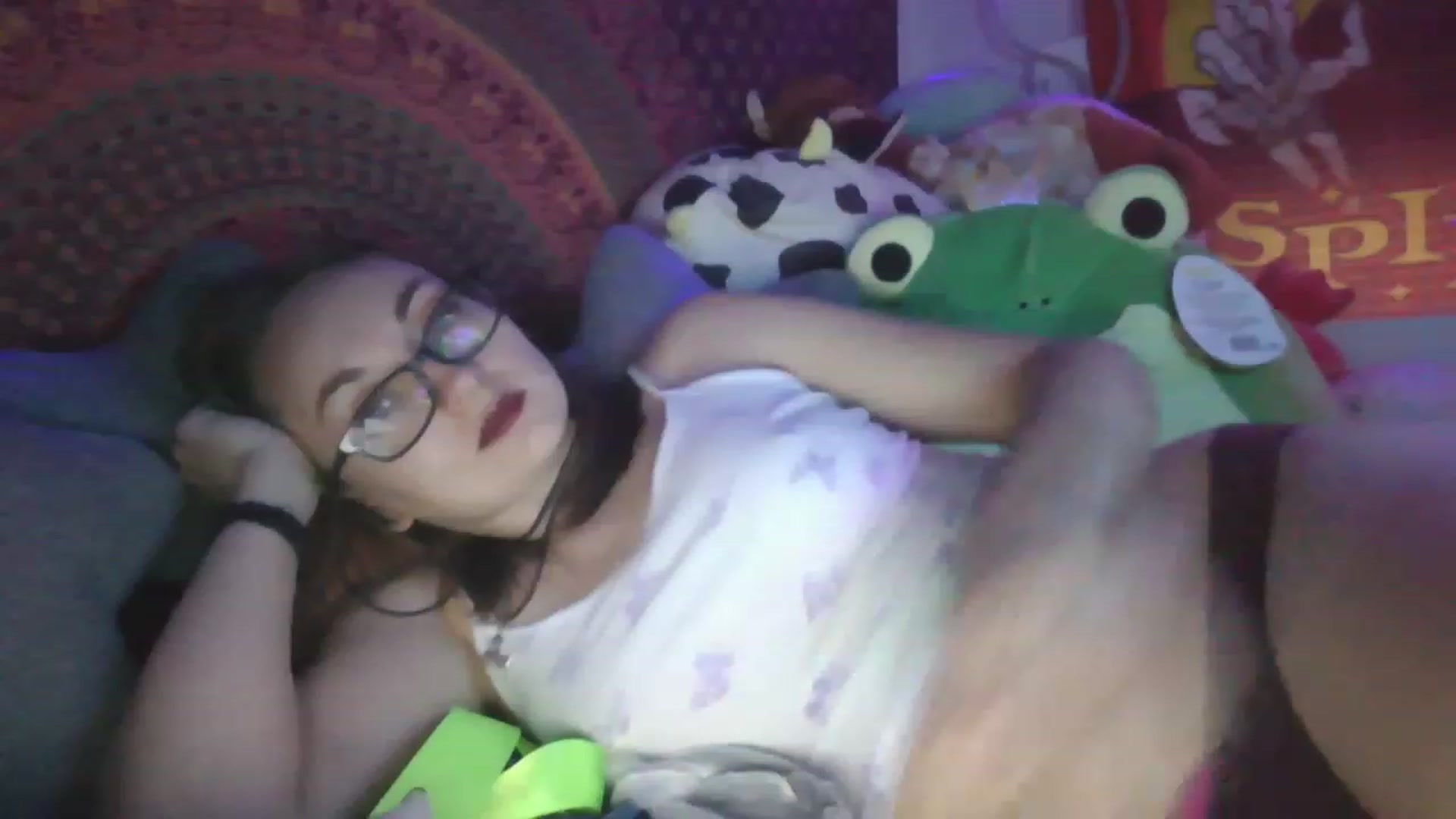 Gallery image thumbnail from Lorelei555's myfreecams stream on, 12/01/2022, 21:04 image 18 of 20
