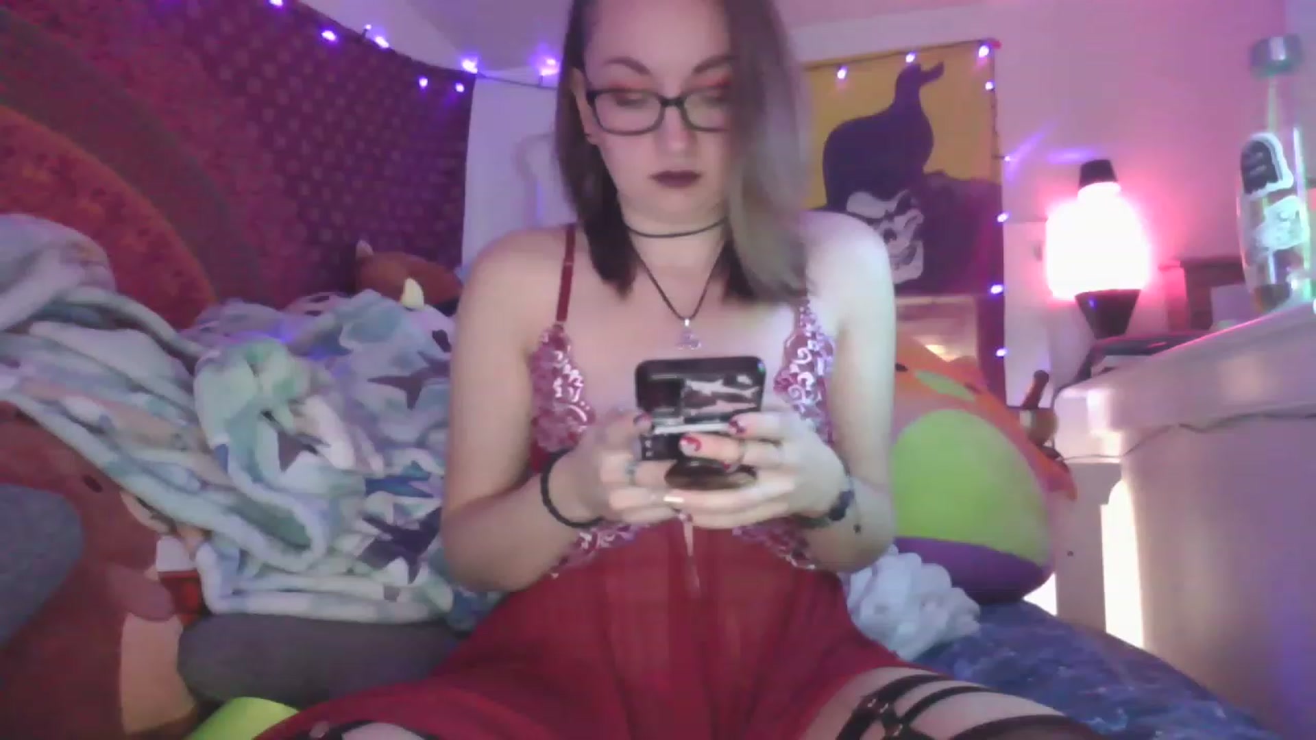 Gallery image thumbnail from Lorelei555's myfreecams stream on, 12/21/2022, 18:06 image 5 of 20