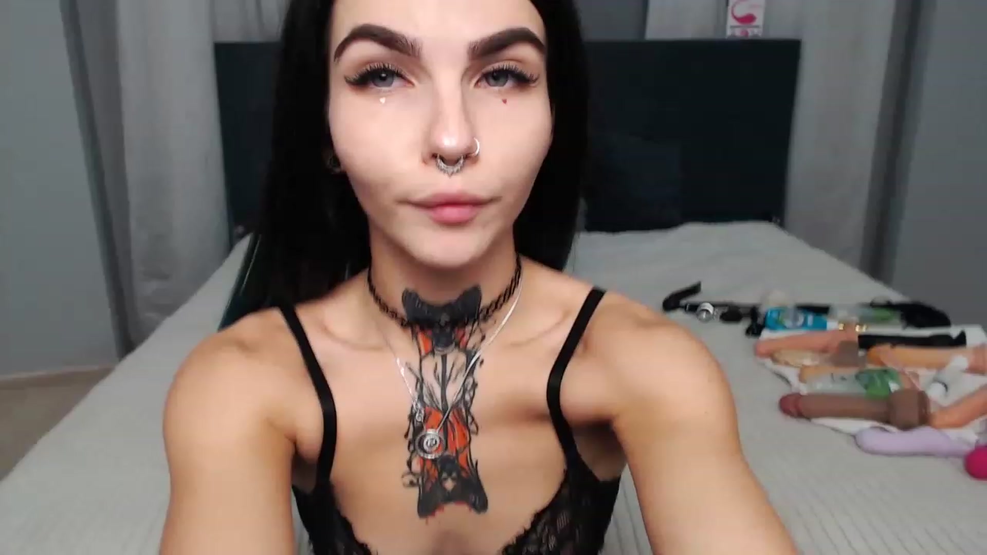 Gallery image thumbnail from Loren_Ray's myfreecams stream on, 11/19/2022, 11:25 image 3 of 20