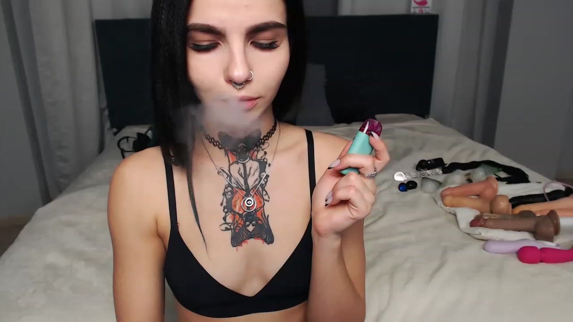 Gallery image thumbnail from Loren_Ray's myfreecams stream on, 11/26/2022, 14:37 image 20 of 20