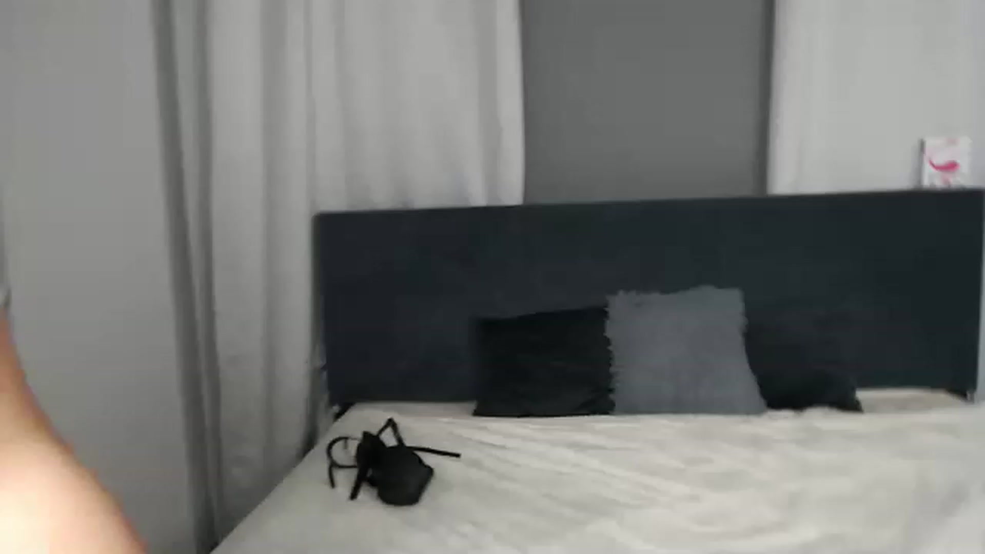 Gallery image thumbnail from Loren_Ray's myfreecams stream on, 11/26/2022, 15:25 image 1 of 20