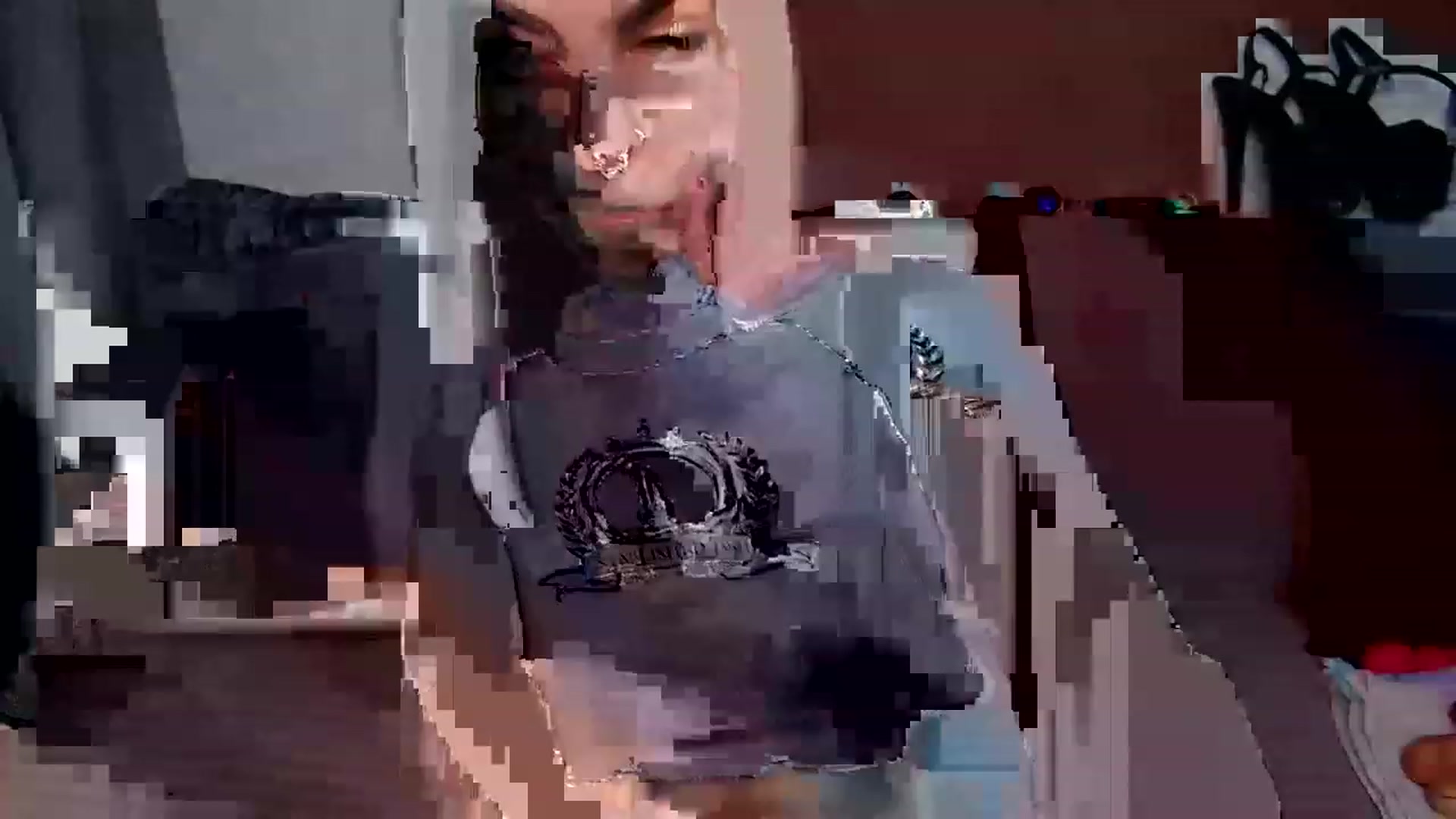 Gallery image thumbnail from Loren_Ray's myfreecams stream on, 02/12/2023, 13:15 image 9 of 20