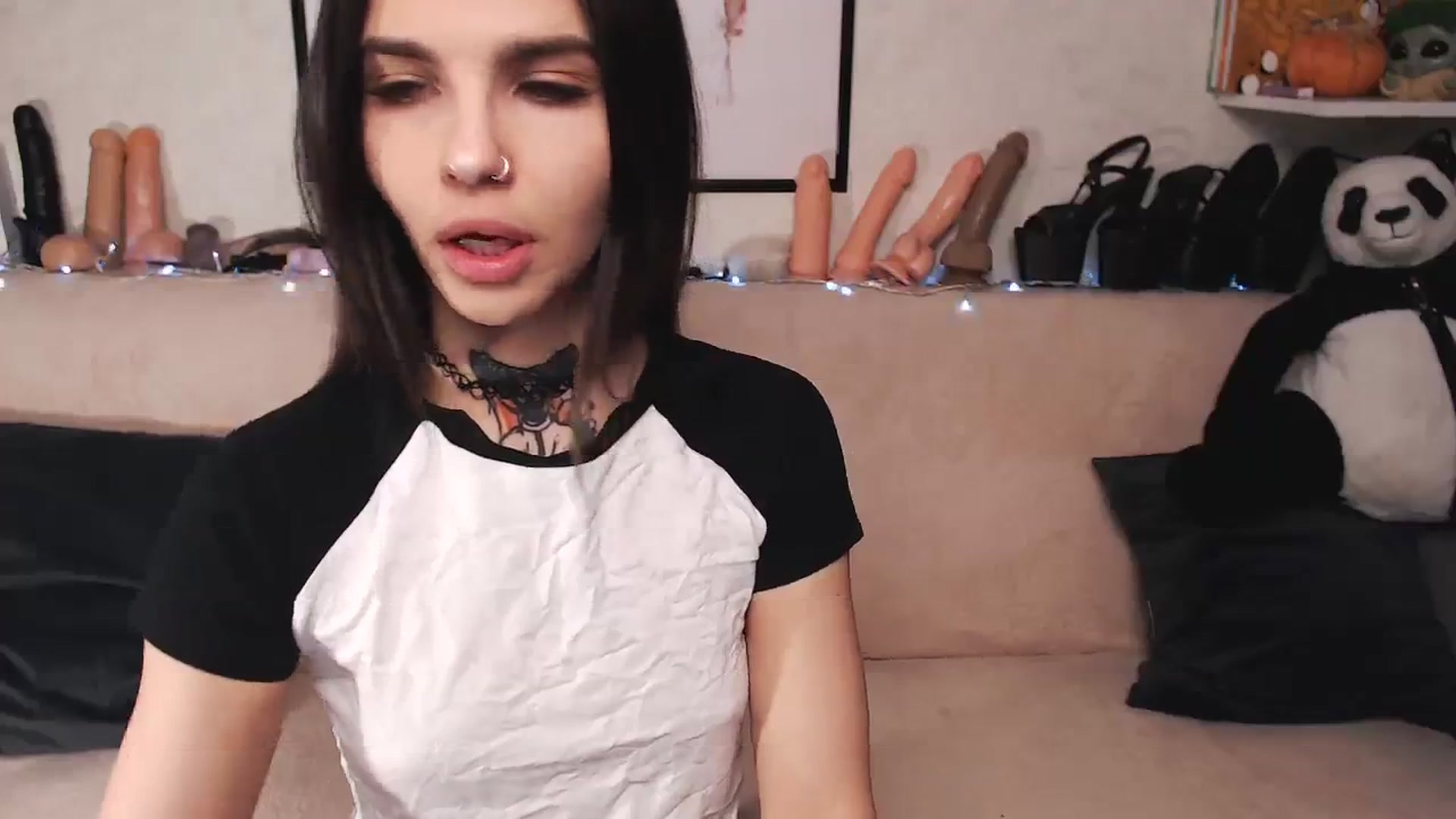 Gallery image thumbnail from Loren_Ray's myfreecams stream on, 01/23/2024, 10:07 image 9 of 20