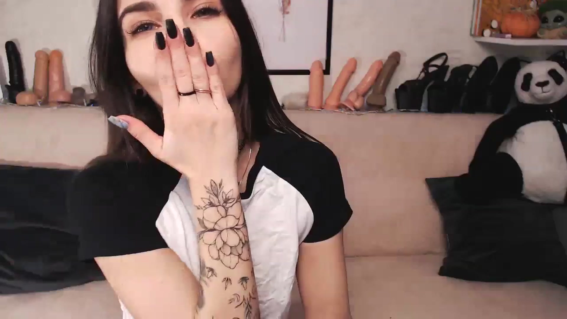 Gallery image thumbnail from Loren_Ray's myfreecams stream on, 01/23/2024, 10:07 image 11 of 20
