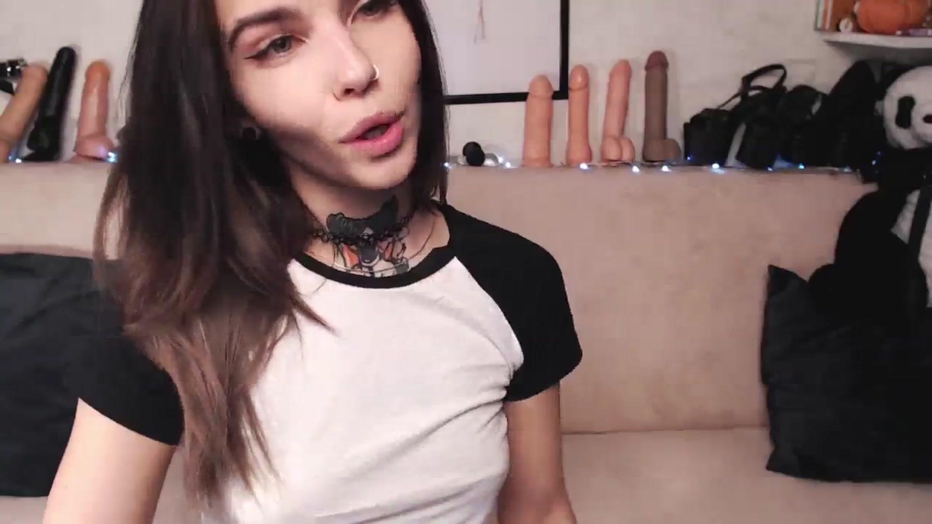 Gallery image thumbnail from Loren_Ray's myfreecams stream on, 01/29/2024, 11:17 image 4 of 20