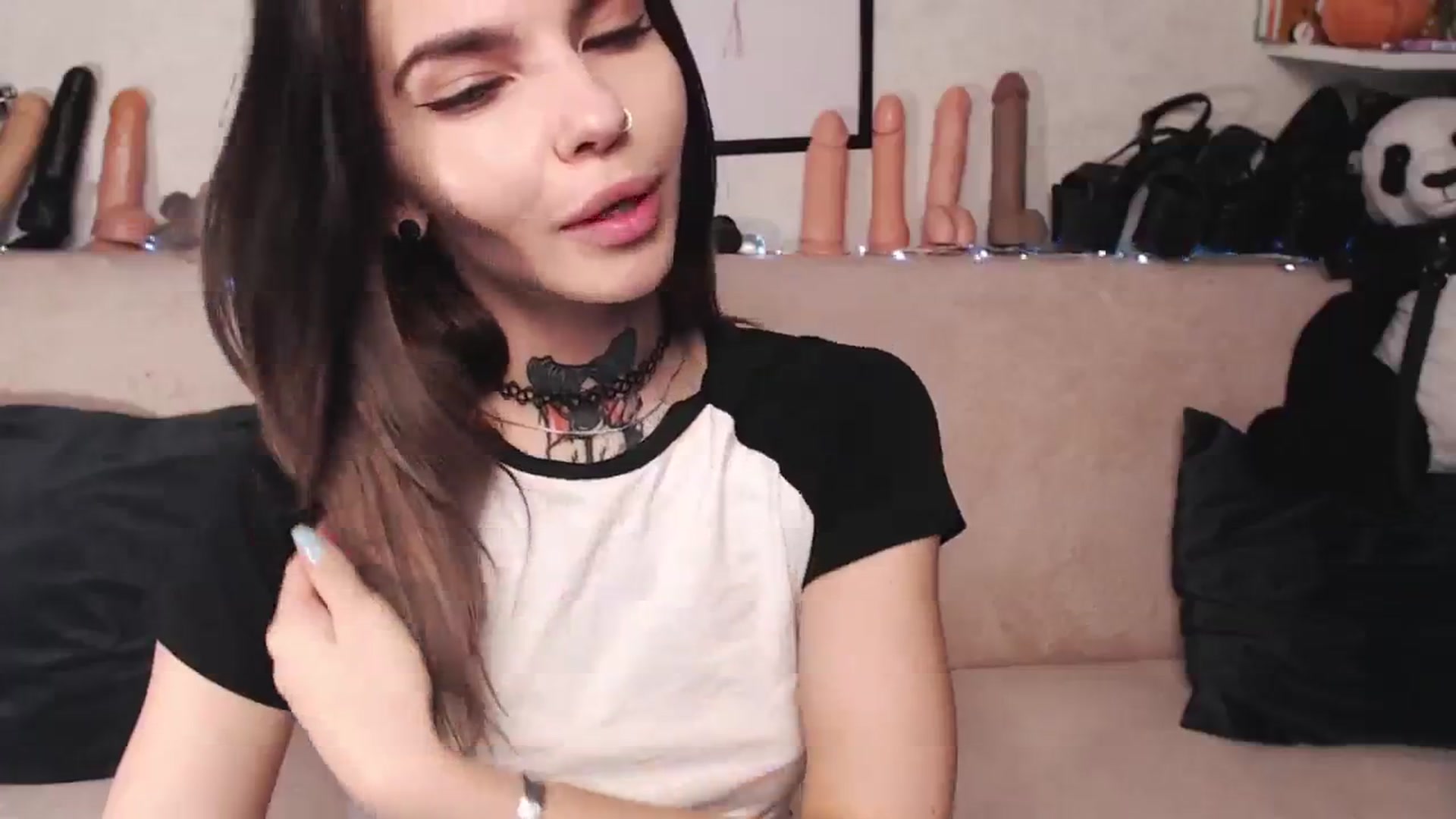 Gallery image thumbnail from Loren_Ray's myfreecams stream on, 01/29/2024, 11:17 image 11 of 20
