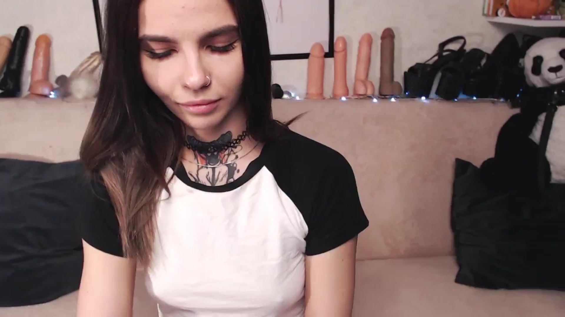 Gallery image thumbnail from Loren_Ray's myfreecams stream on, 01/29/2024, 11:17 image 19 of 20