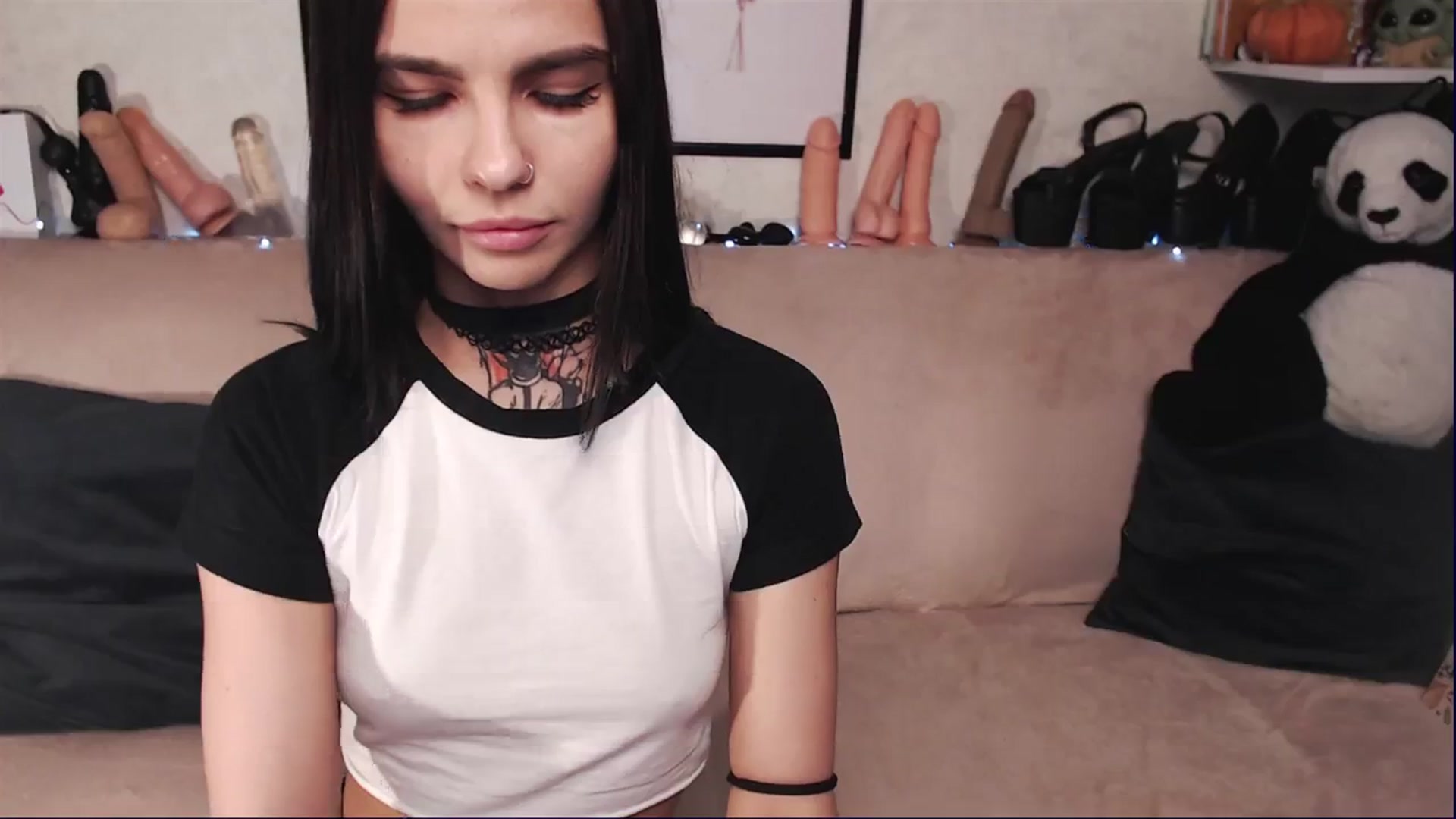 Gallery image thumbnail from Loren_Ray's myfreecams stream on, 03/01/2024, 09:32 image 10 of 20