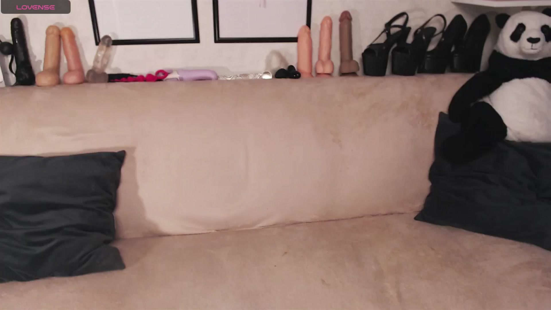Gallery image thumbnail from Loren_Ray's myfreecams stream on, 05/03/2024, 07:13 image 1 of 20