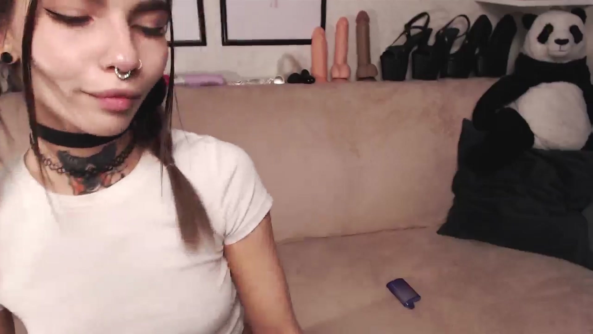 Gallery image thumbnail from Loren_Ray's myfreecams stream on, 05/03/2024, 07:13 image 13 of 20