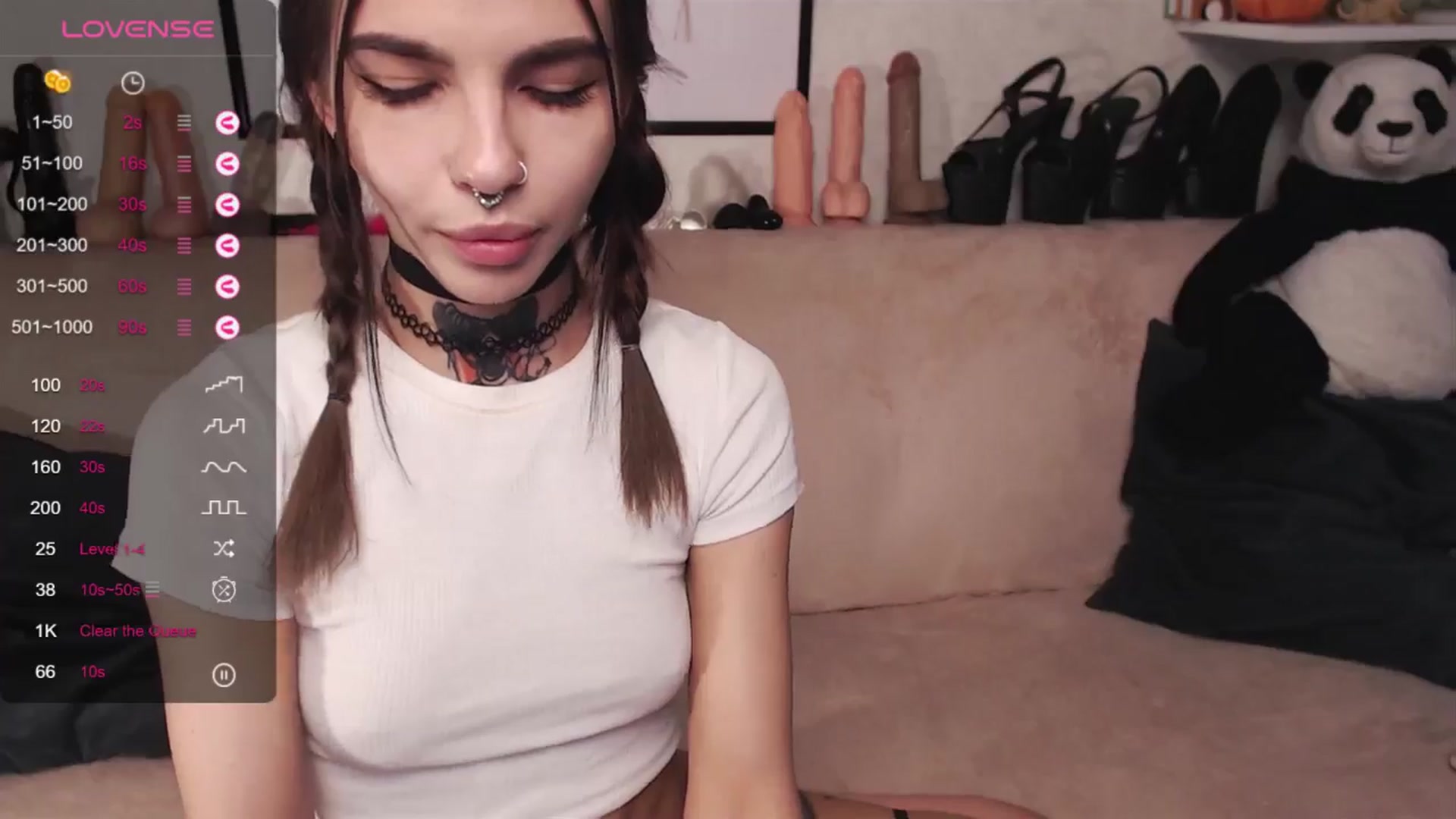 Gallery image thumbnail from Loren_Ray's myfreecams stream on, 05/03/2024, 07:42 image 2 of 20