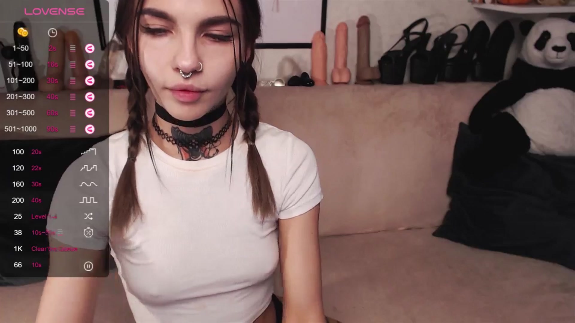 Gallery image thumbnail from Loren_Ray's myfreecams stream on, 05/03/2024, 09:03 image 11 of 20