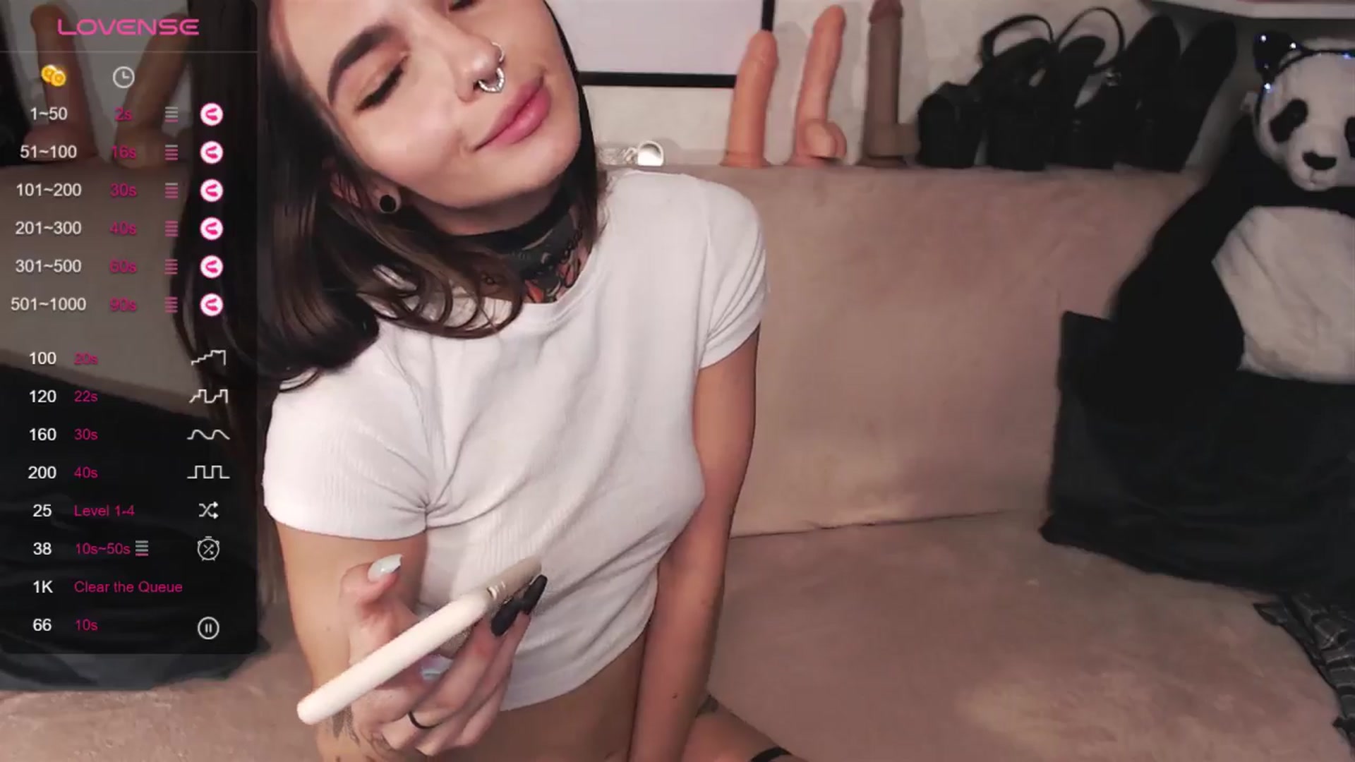 Gallery image thumbnail from Loren_Ray's myfreecams stream on, 05/19/2024, 11:19 image 16 of 20