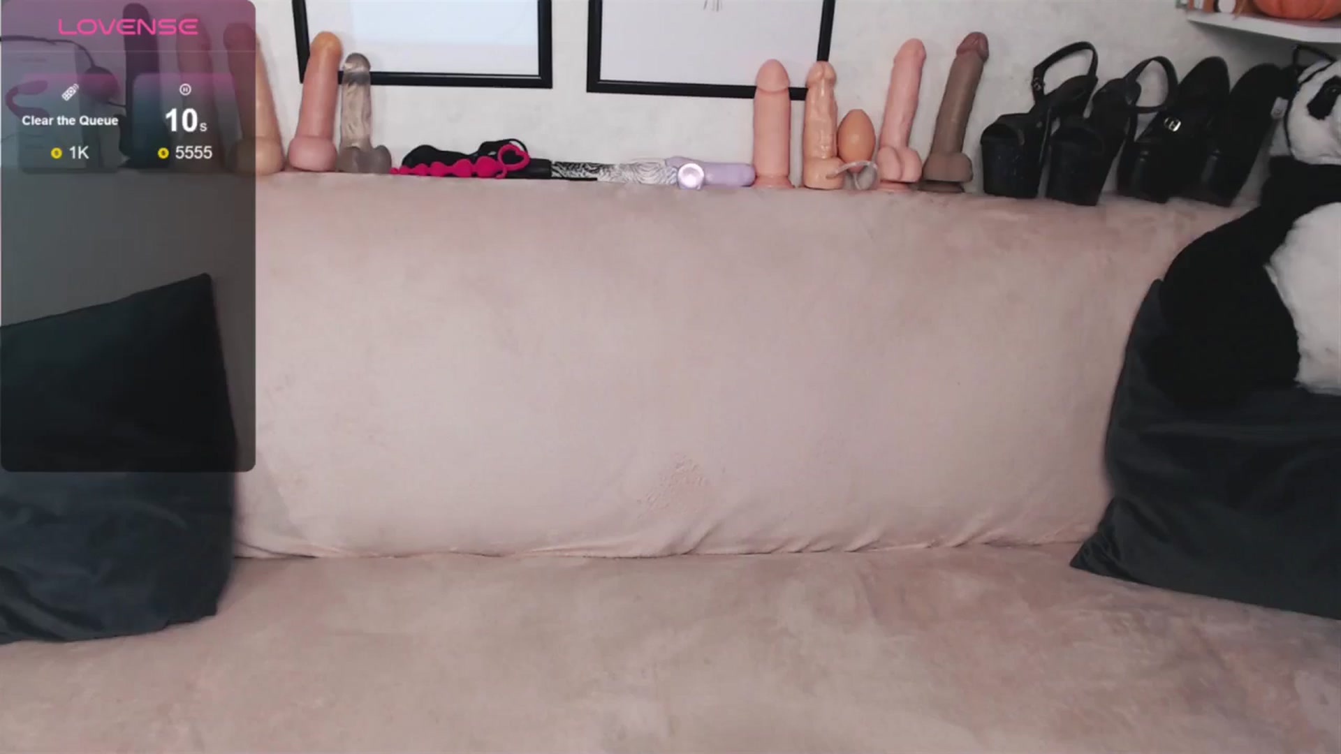 Gallery image thumbnail from Loren_Ray's myfreecams stream on, 07/06/2024, 09:40 image 13 of 20