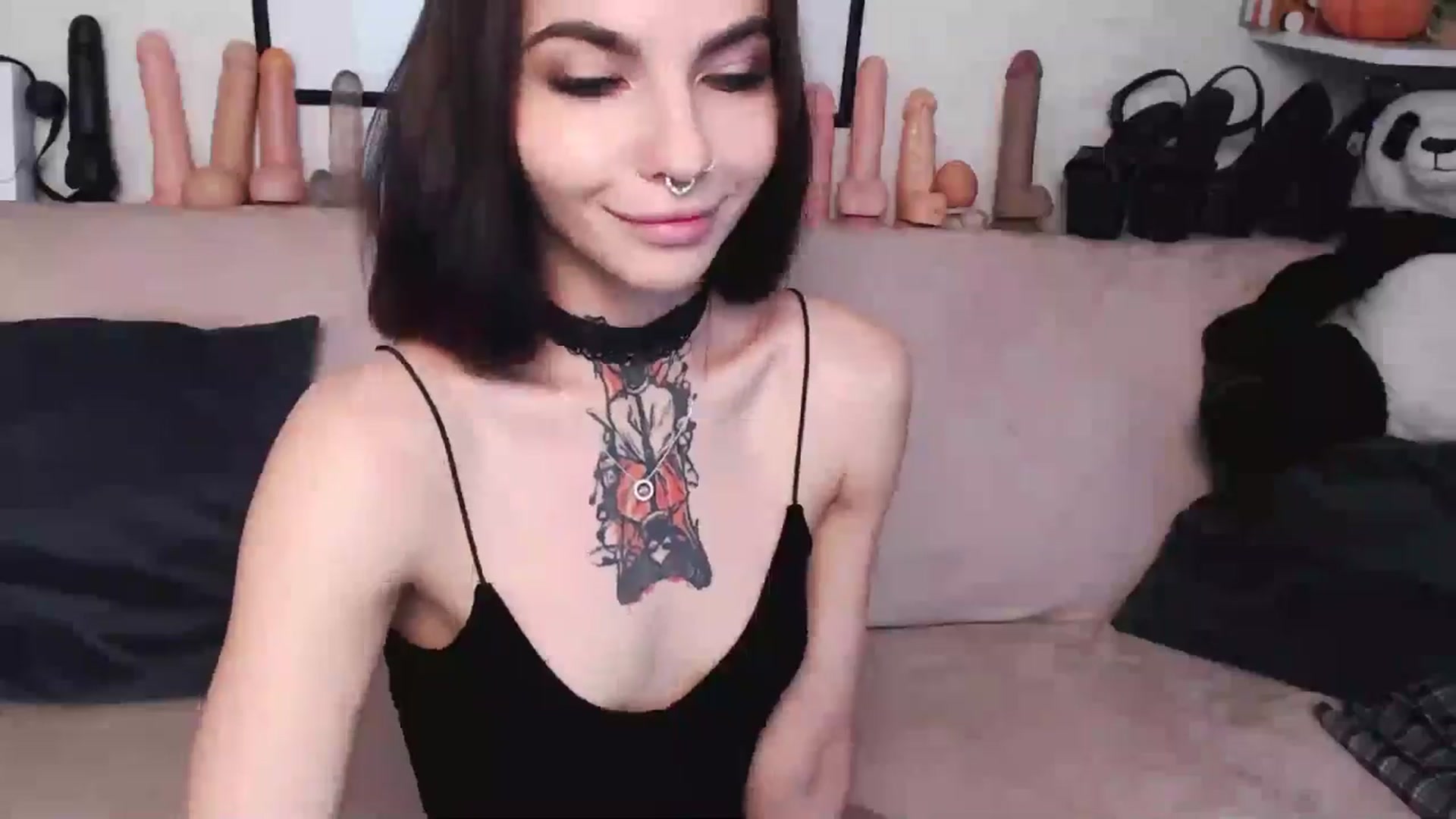 Gallery image thumbnail from Loren_Ray's myfreecams stream on, 07/13/2024, 08:33 image 2 of 20
