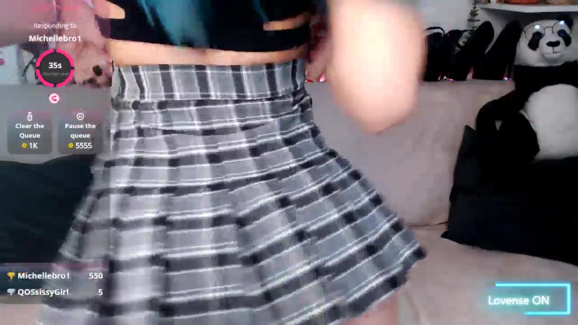 Gallery image thumbnail from Loren_Ray's myfreecams stream on, 05/16/2025, 10:33 image 9 of 20